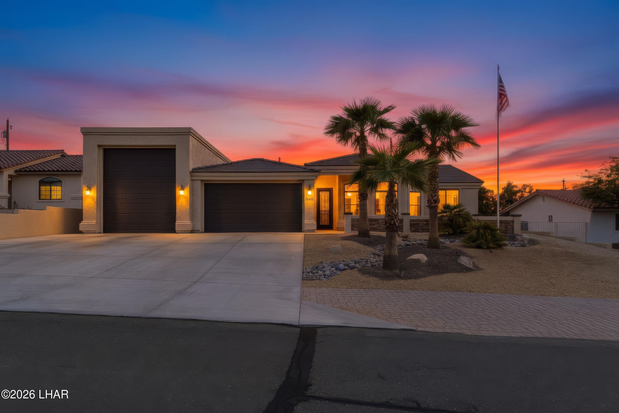 3280 Sheik Dr — photo