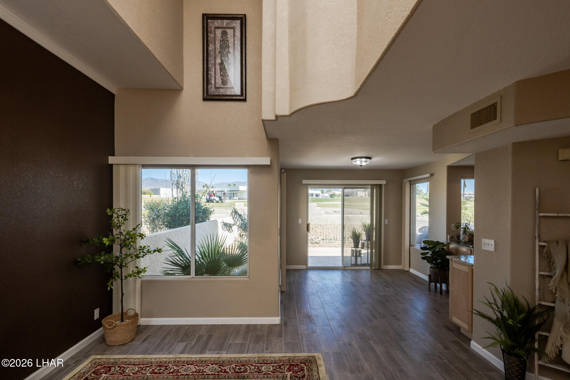 420 Acoma Blvd S 39 — photo