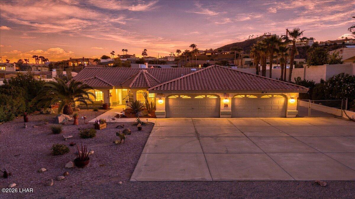 3983&3971 Sloop Dr — photo