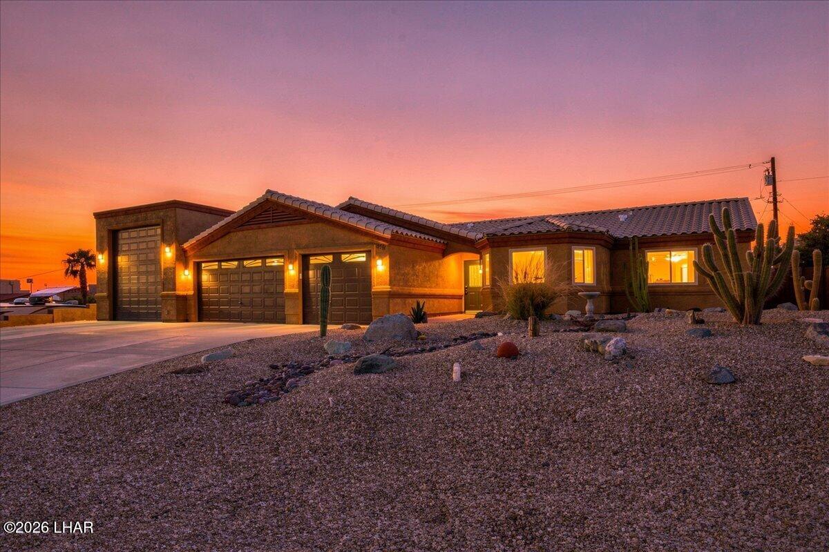 3551 Pocahontas Dr — photo