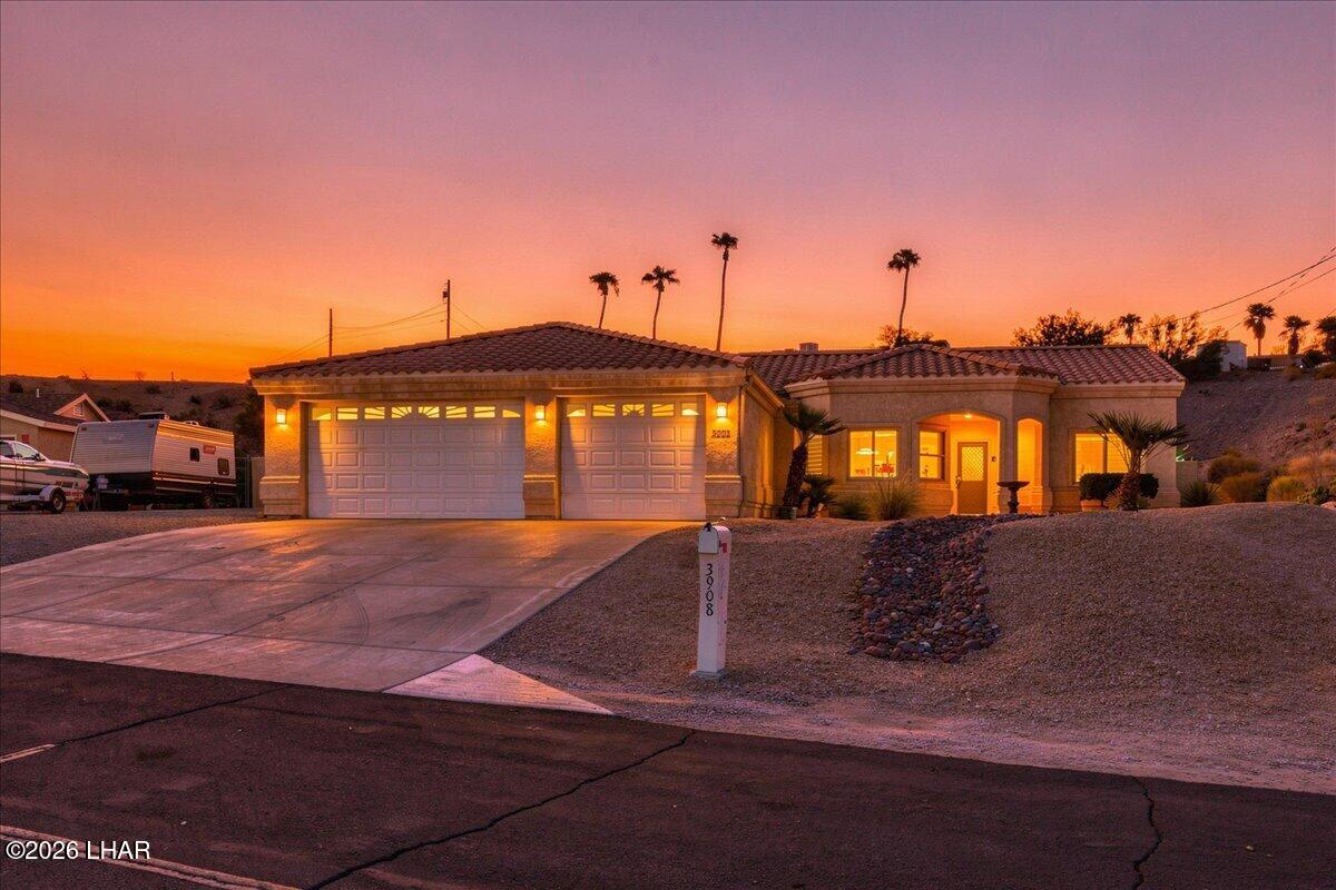 3908 Montezuma Dr — photo