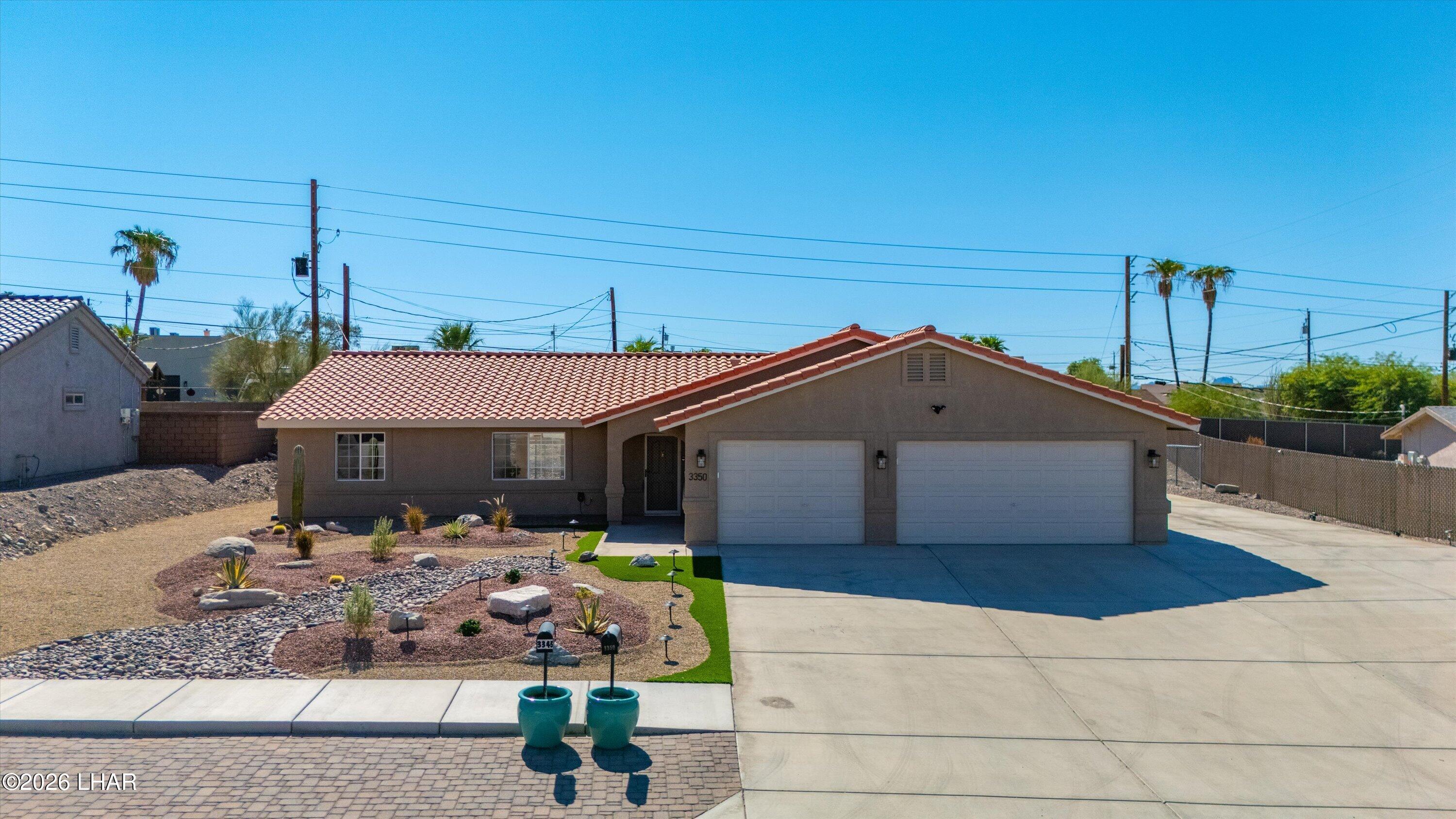 3350 Fountain Palm Dr — photo