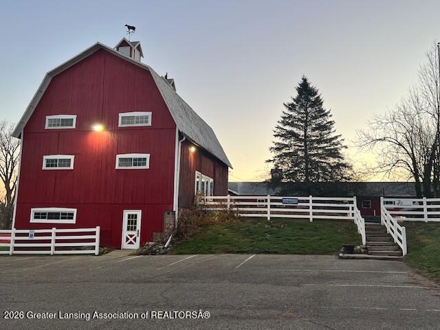 3448 Hagadorn Road Barn — photo
