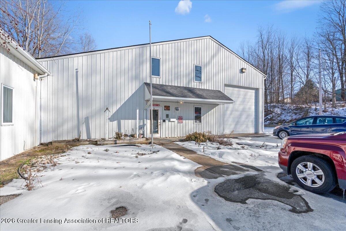 5096 N Canal Road — photo