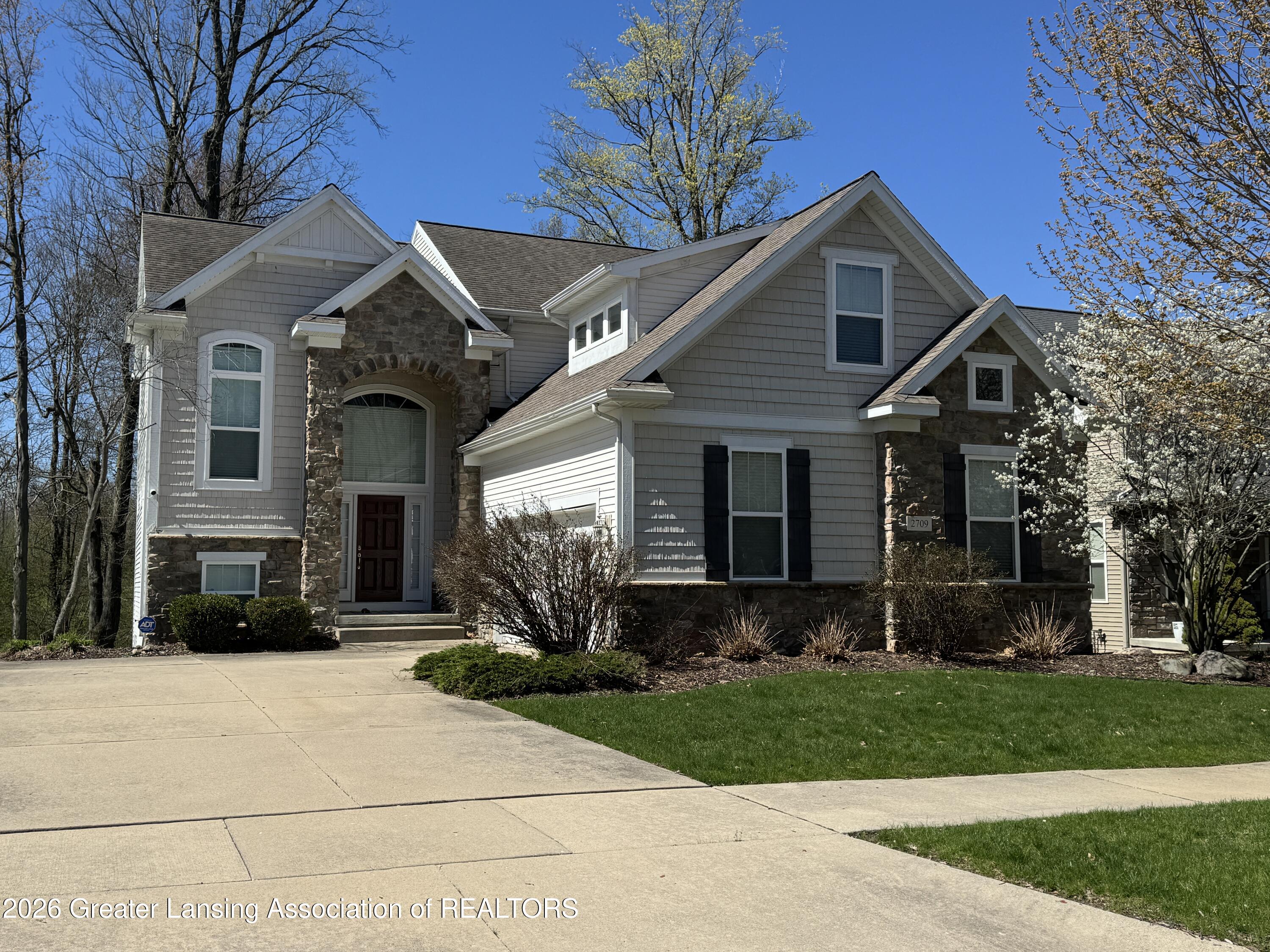 2709 Sophiea Parkway — photo