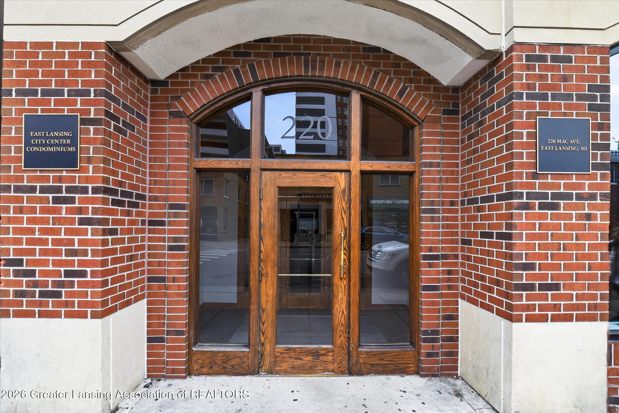 220 Mac Avenue 206 — photo