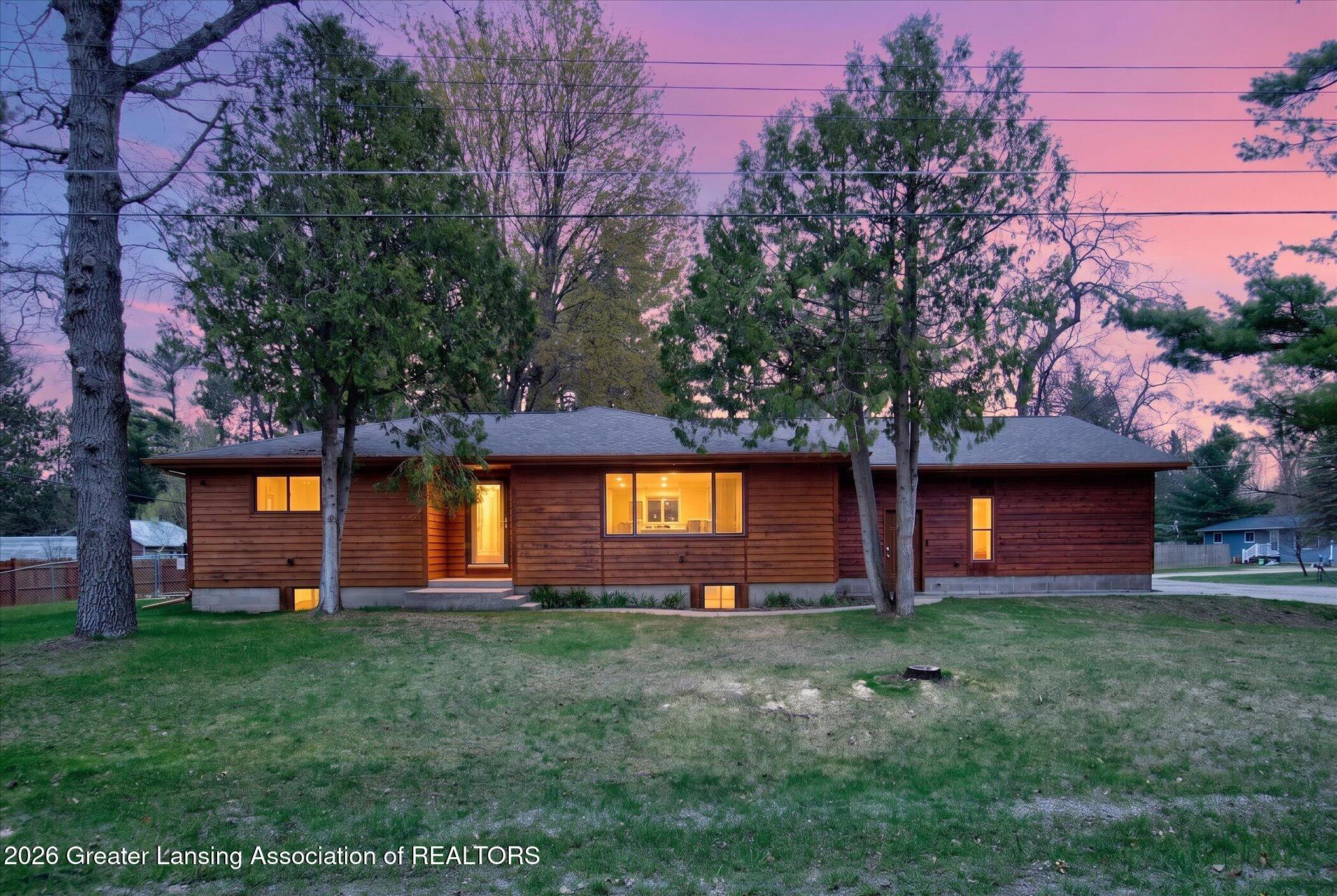 6440 Richard Road — photo