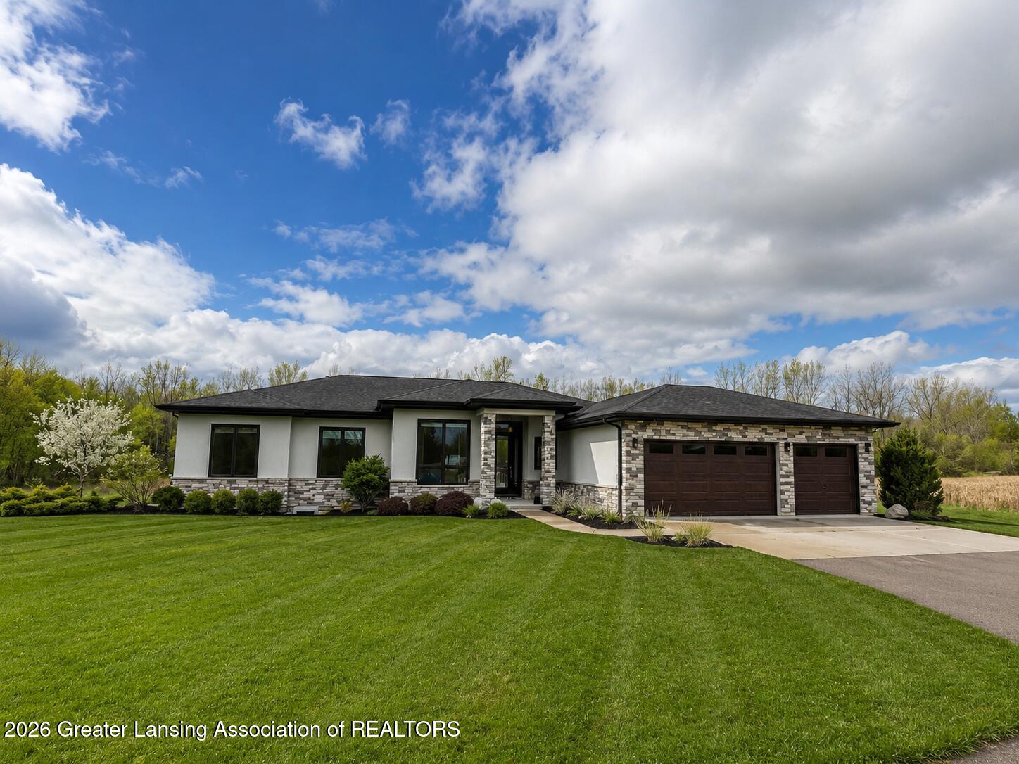 278 E Haslett — photo