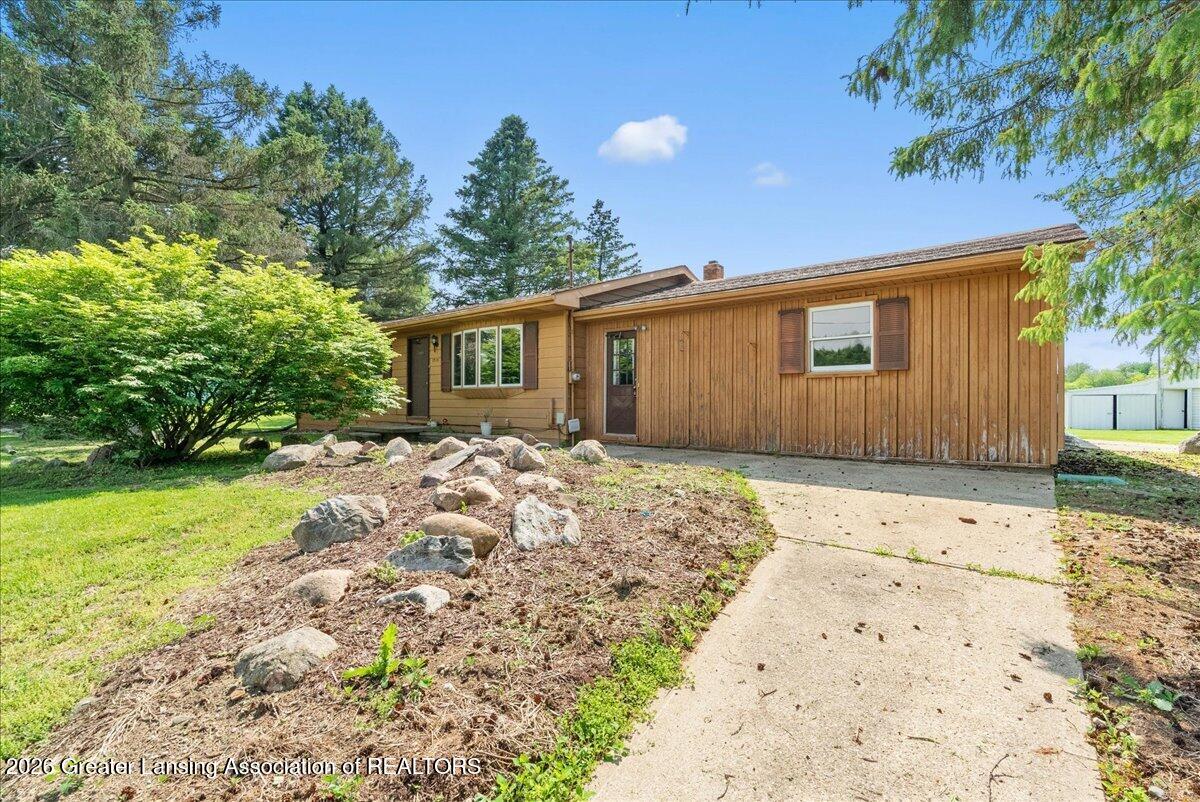 1570 S Williamston Road — photo