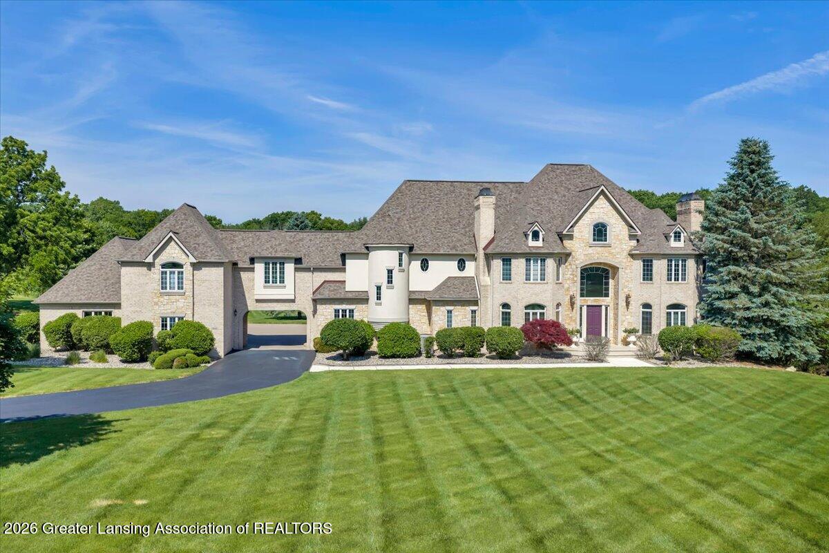 3945 Turnberry Lane — photo