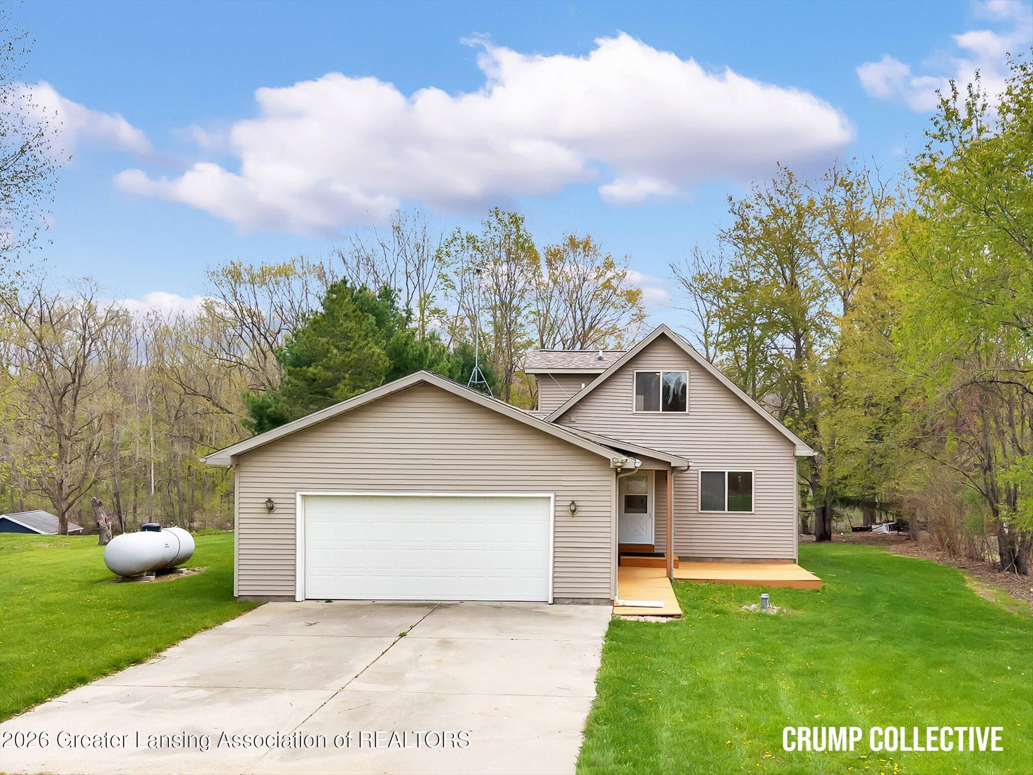 9129 Lakeside Drive — photo
