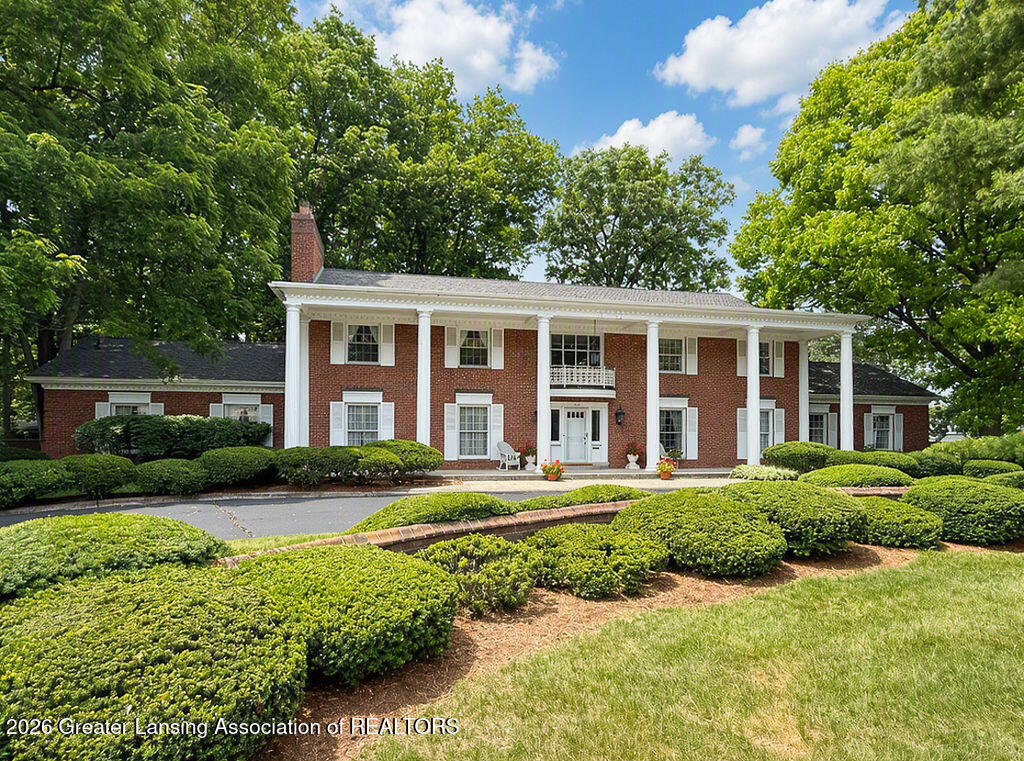 1543 Meadowbrook Lane — photo