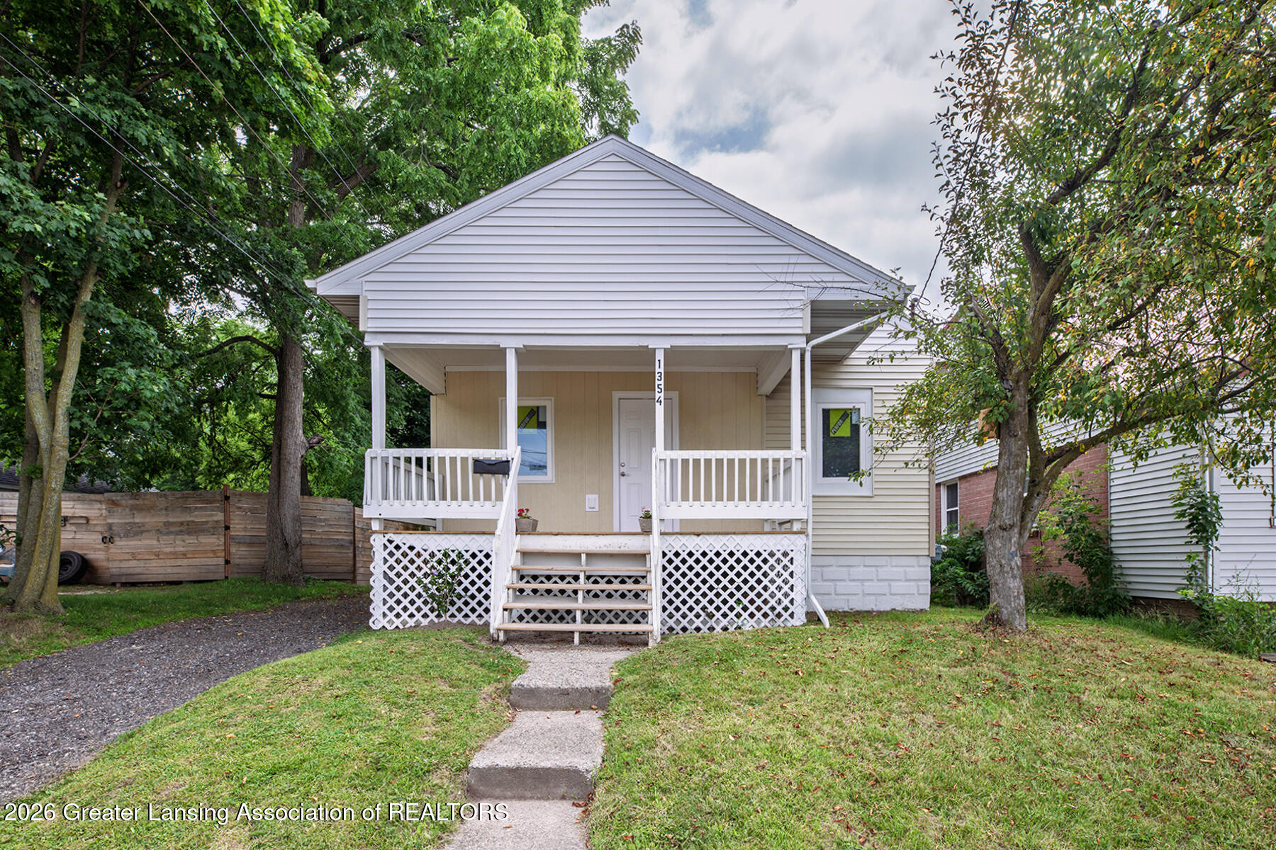 1354 Lansing Avenue — photo