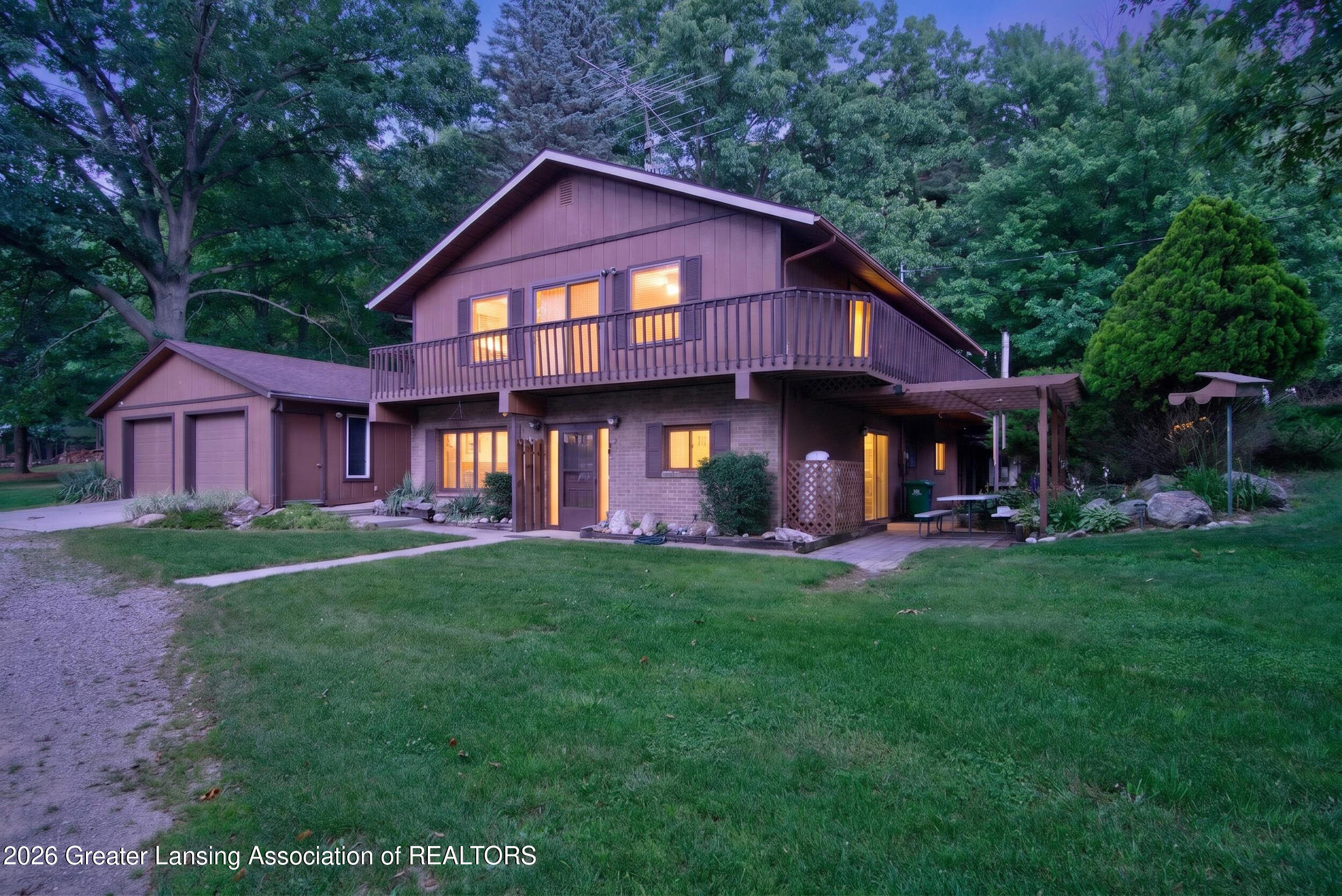 1611 S Williamston Road — photo