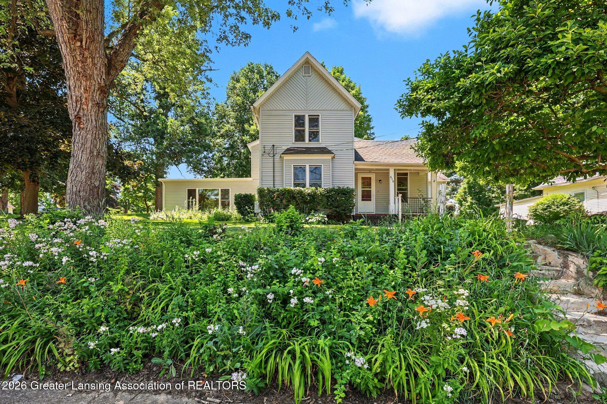 616 S Clinton Street — photo