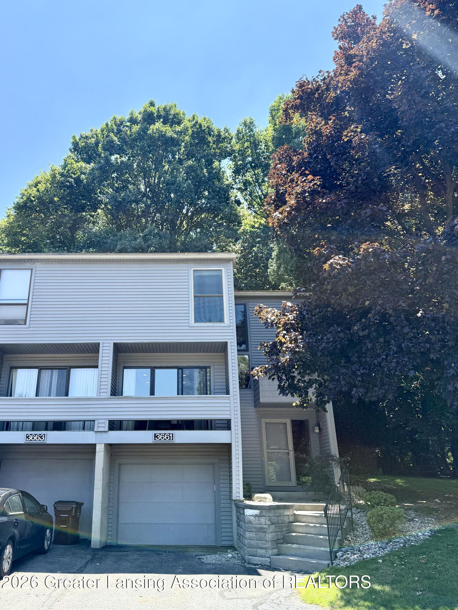 3661 E Meadows Court — photo