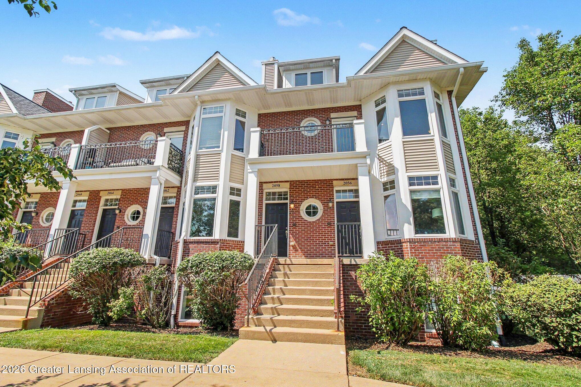 2058 Central Park Drive — photo