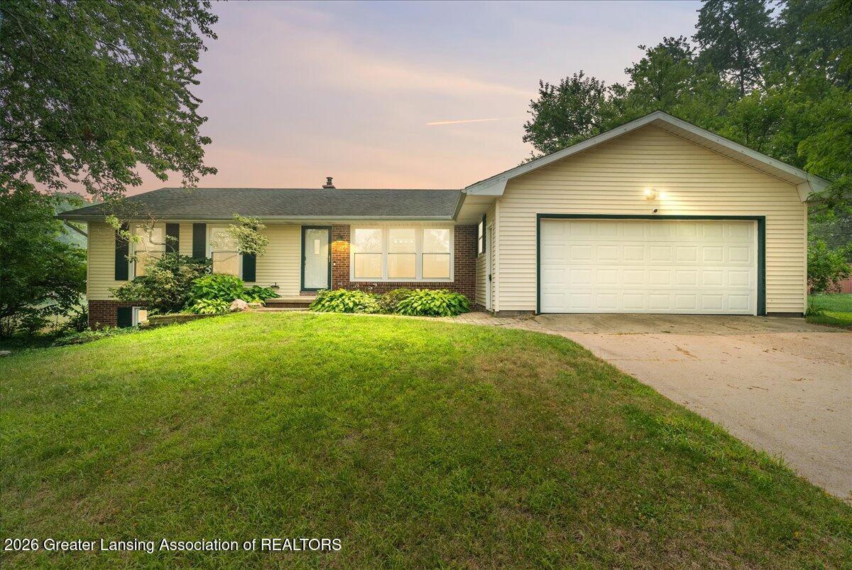 2174 Holly Drive — photo