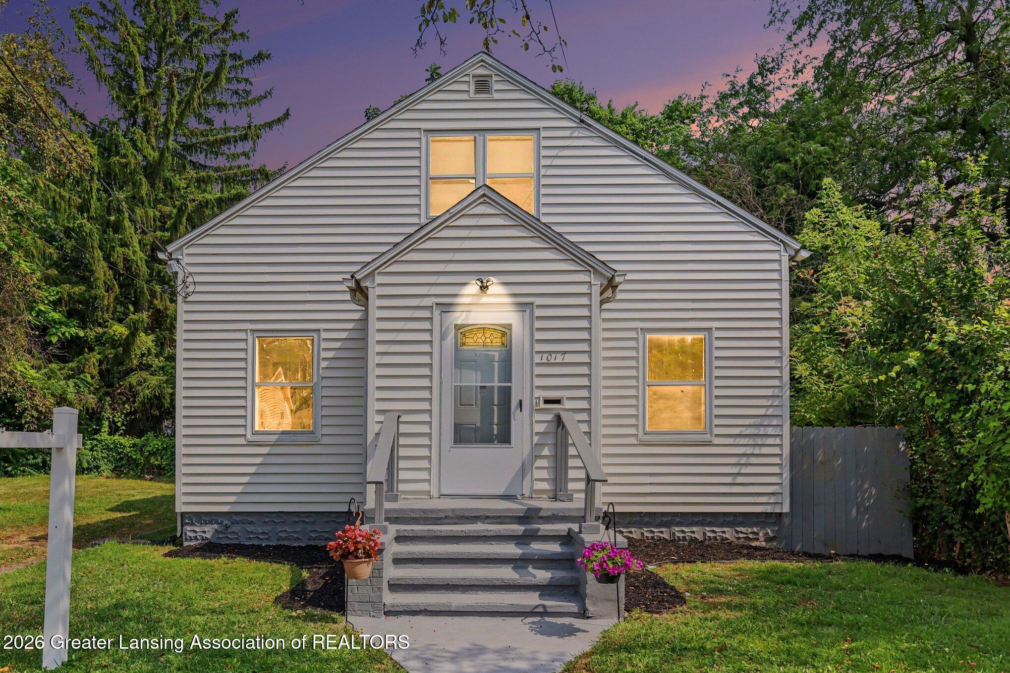 1017 Whyte Street — photo