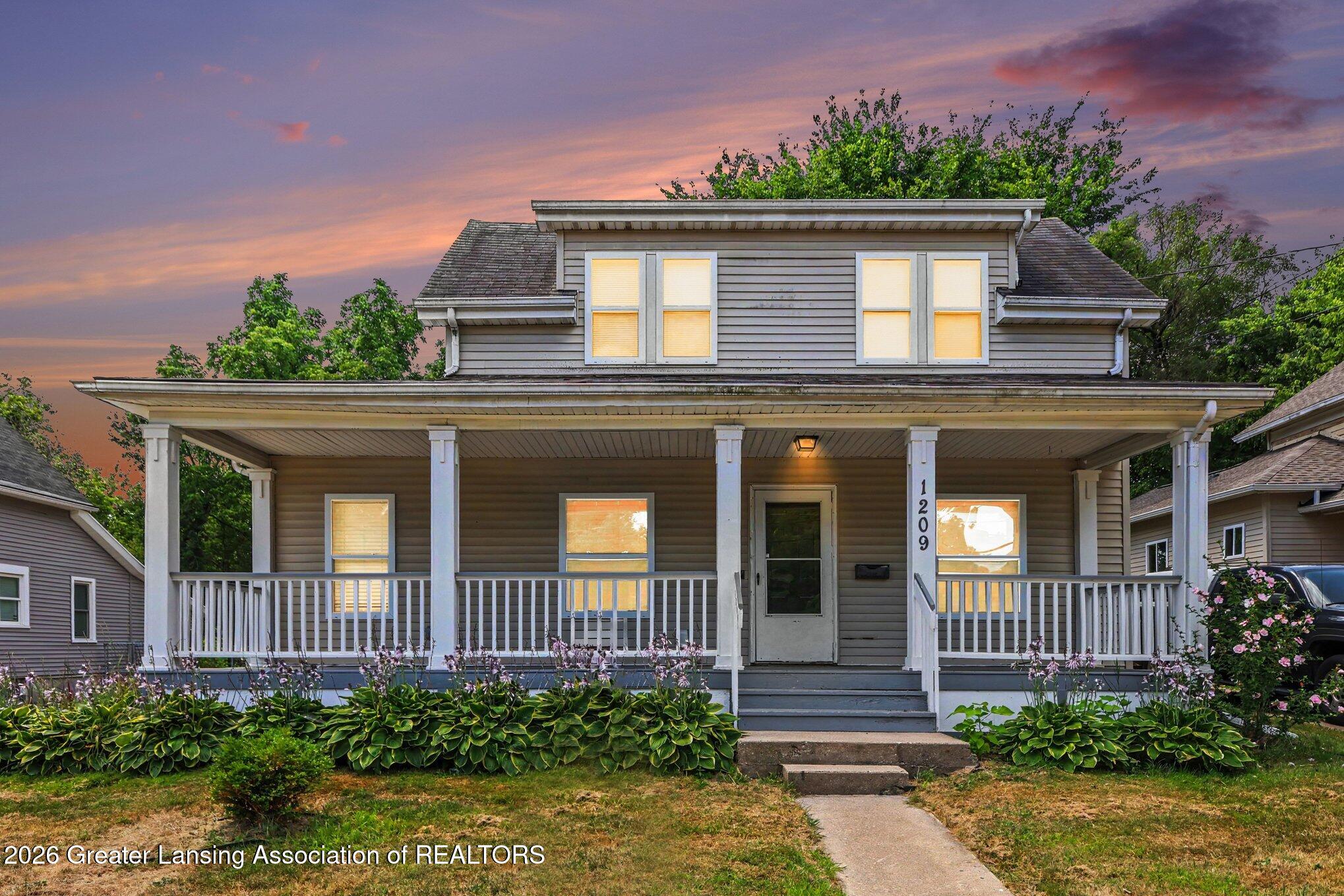 1209 W Ottawa Street — photo