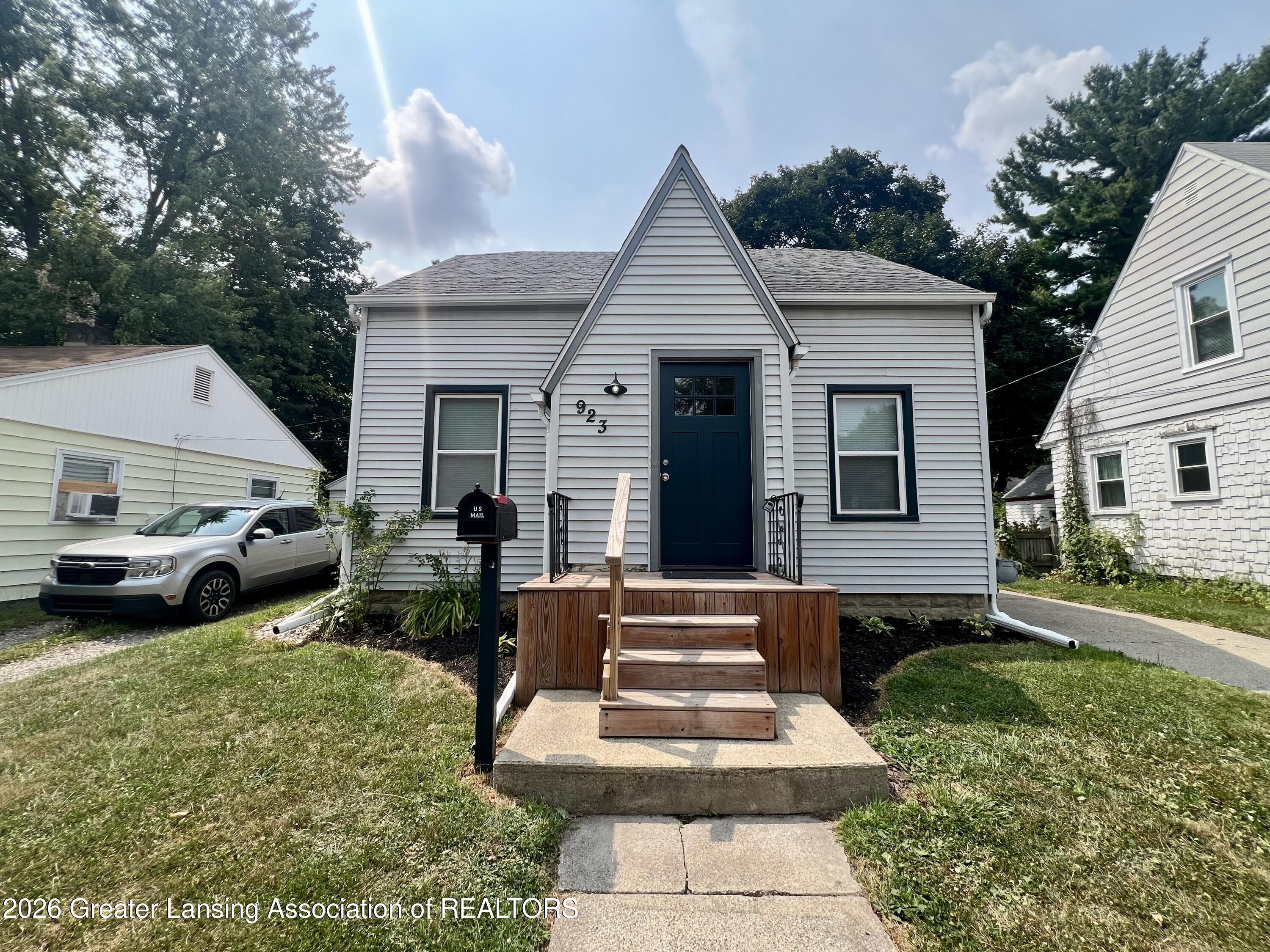 923 Cawood Street — photo