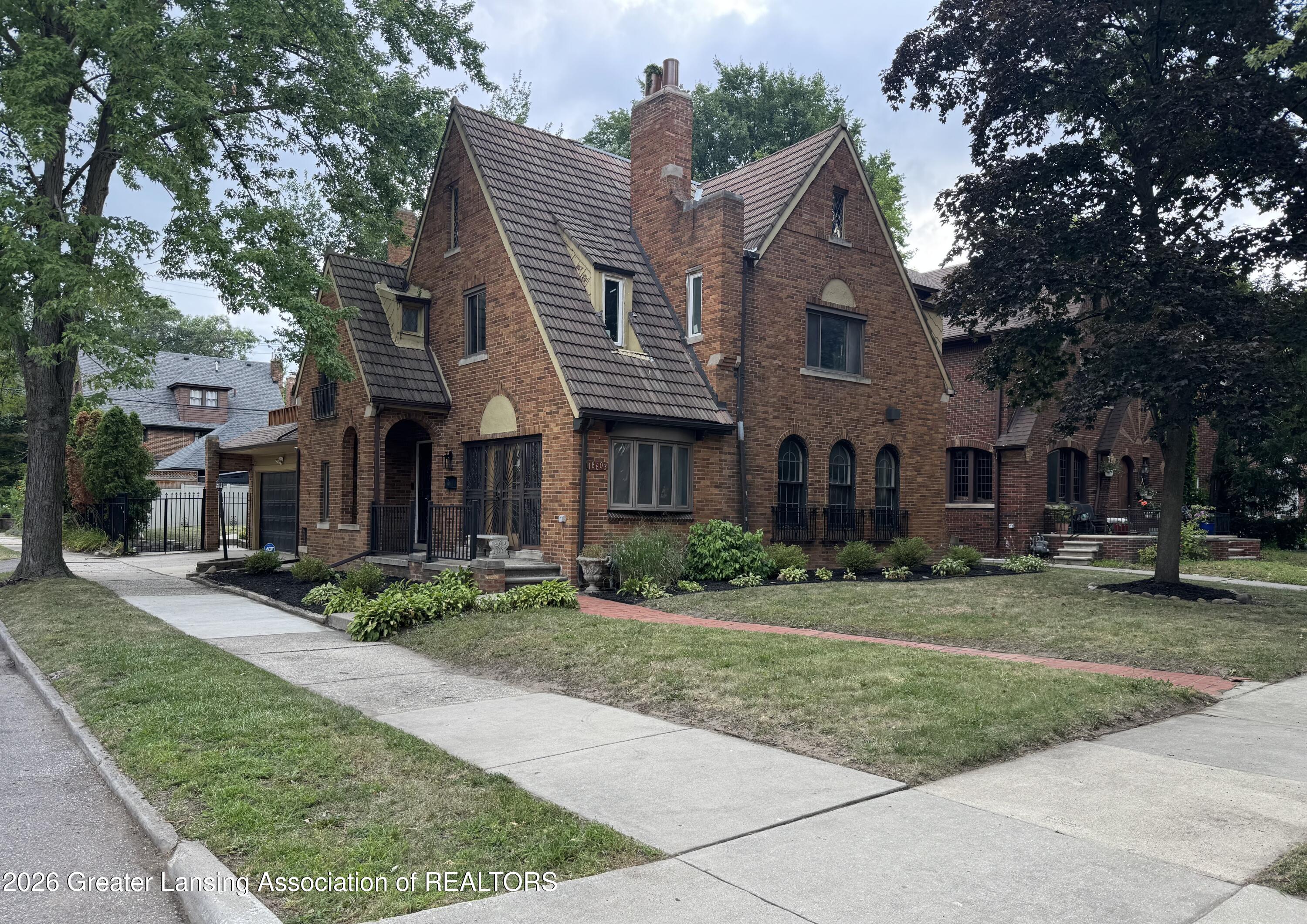 18603 Parkside Street — photo