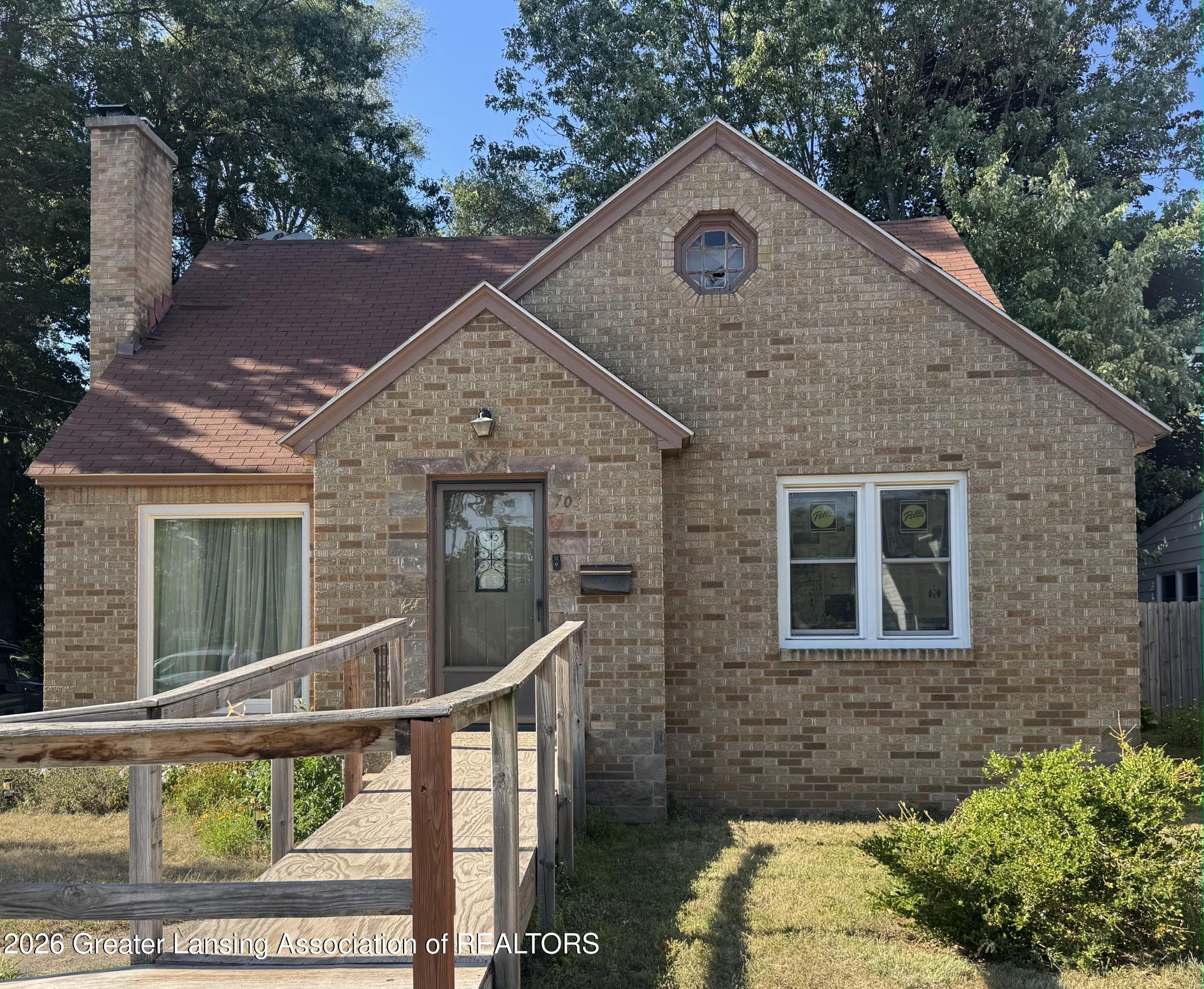703 Alger St SE Street — photo