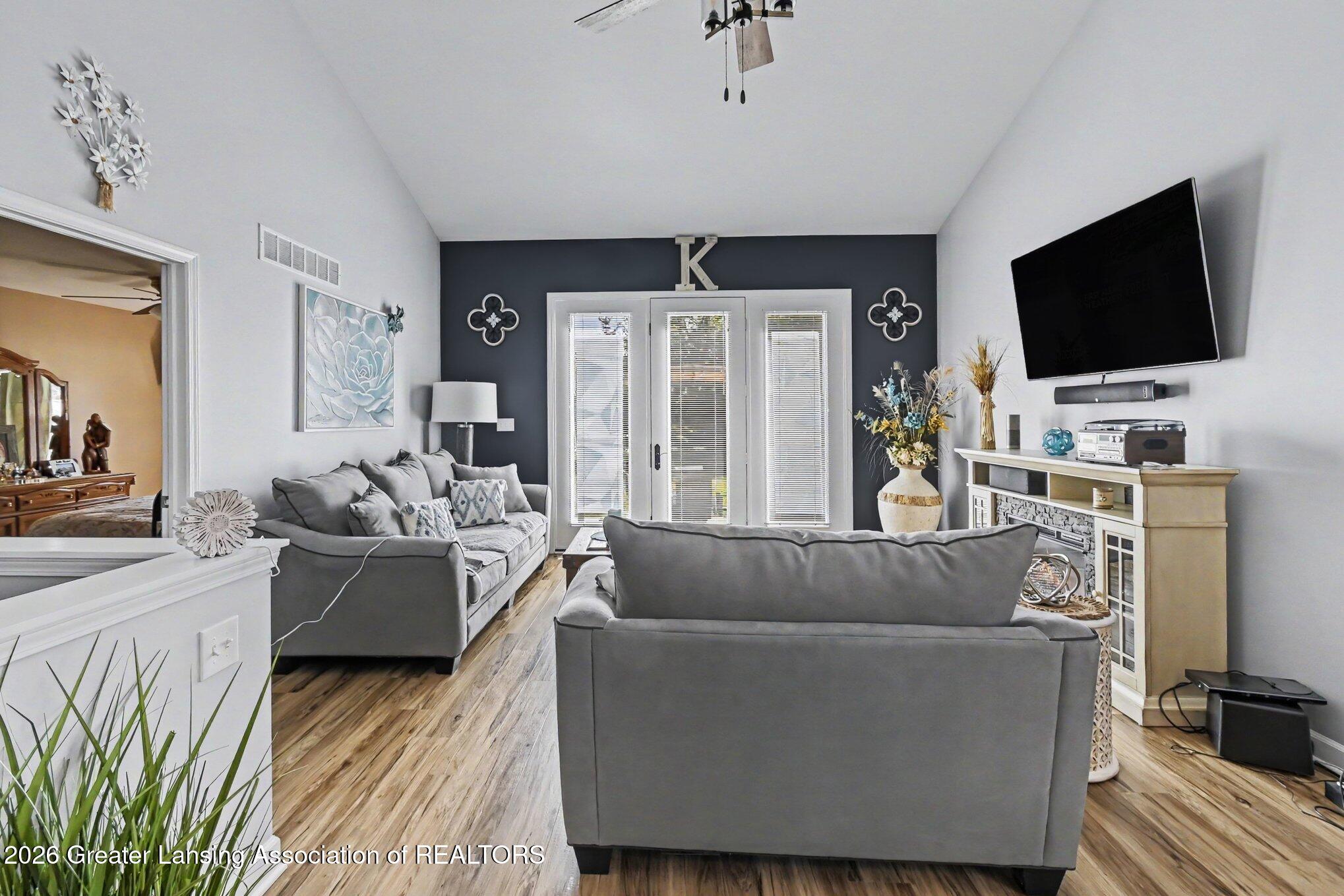 4017 Eastbridge Circle — photo