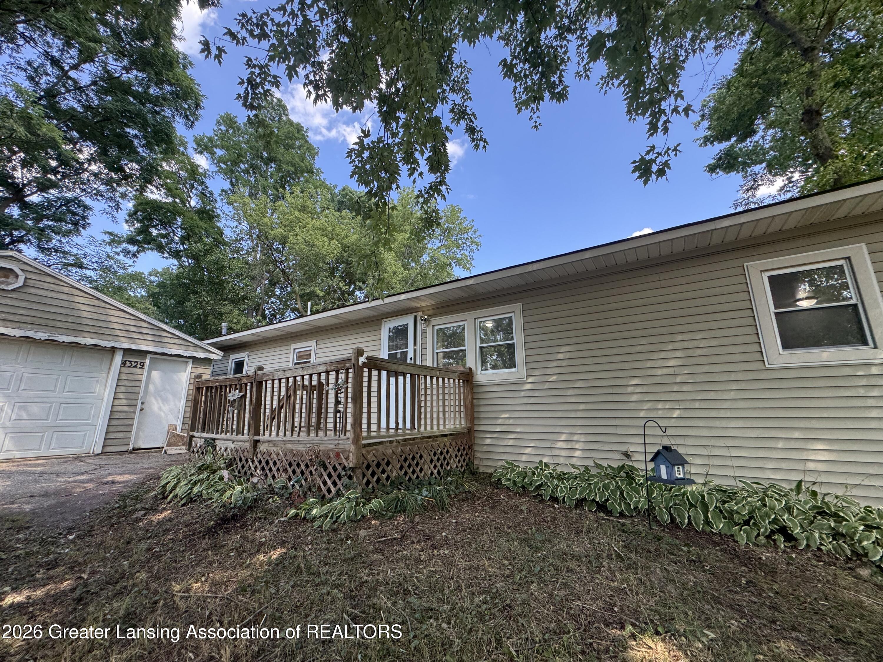 4329 N Hill Drive — photo
