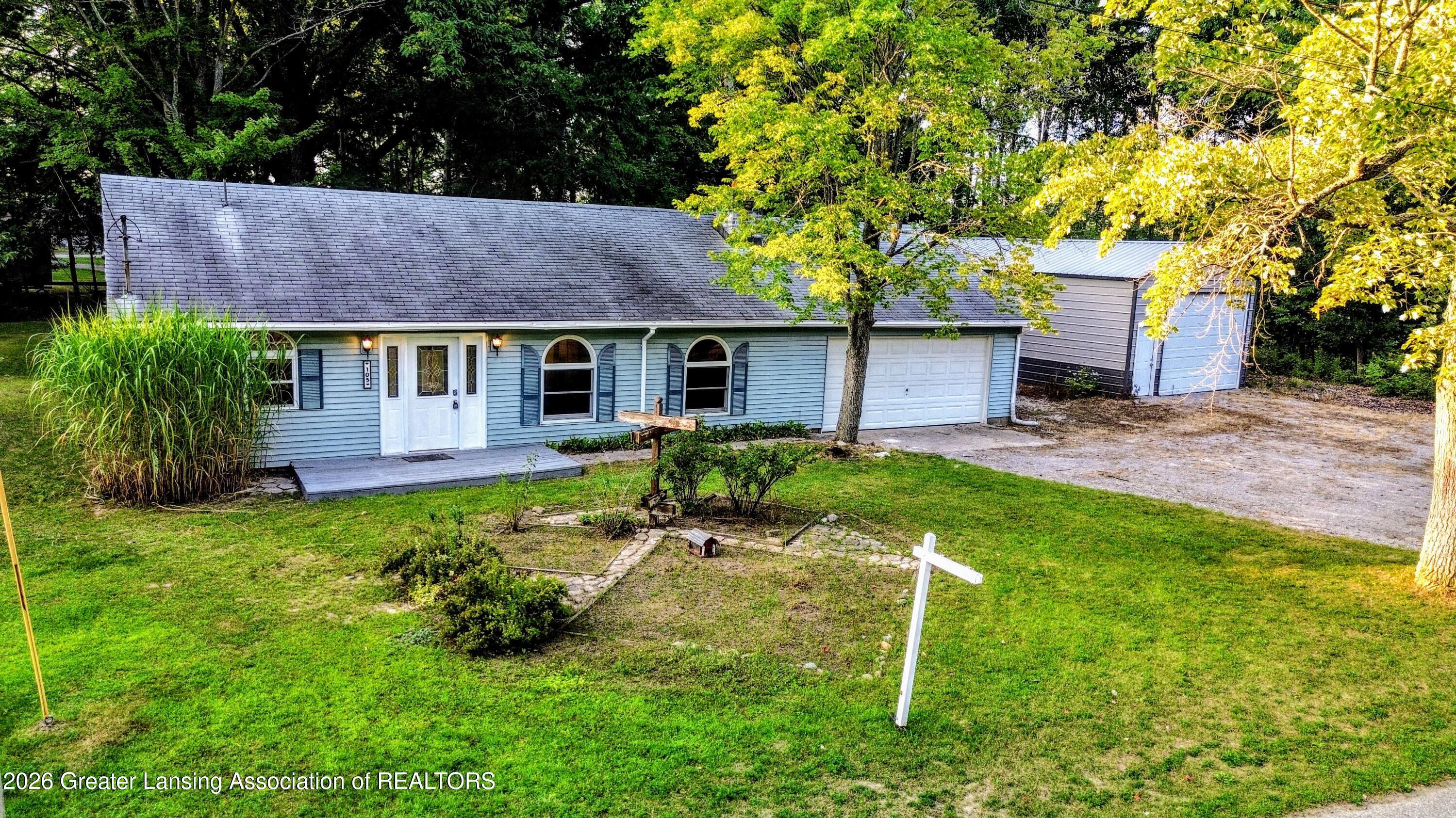 105 Algon Drive — photo