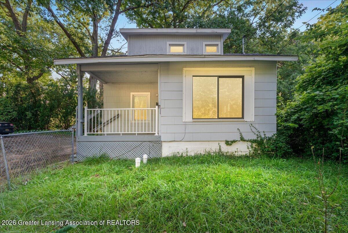717 Leslie Street — photo