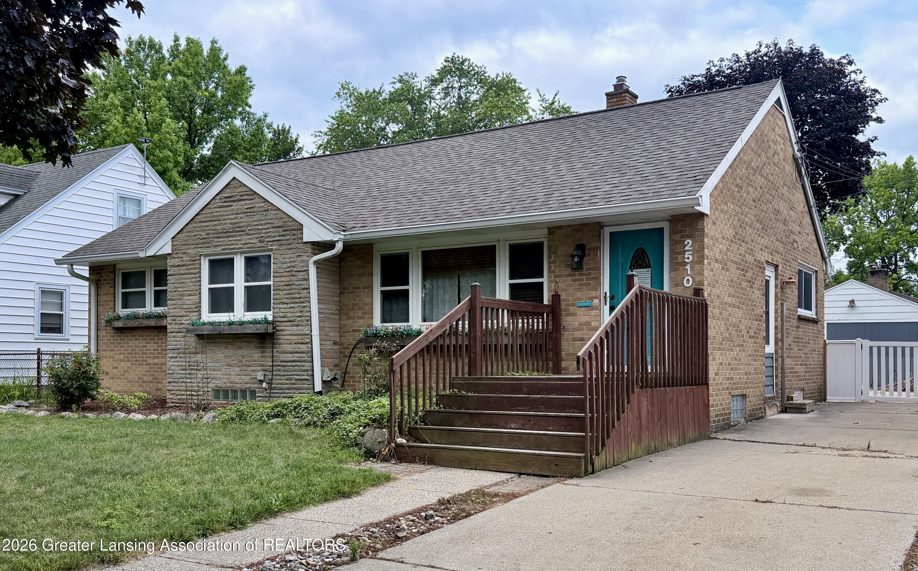 2510 Wellington Road — photo