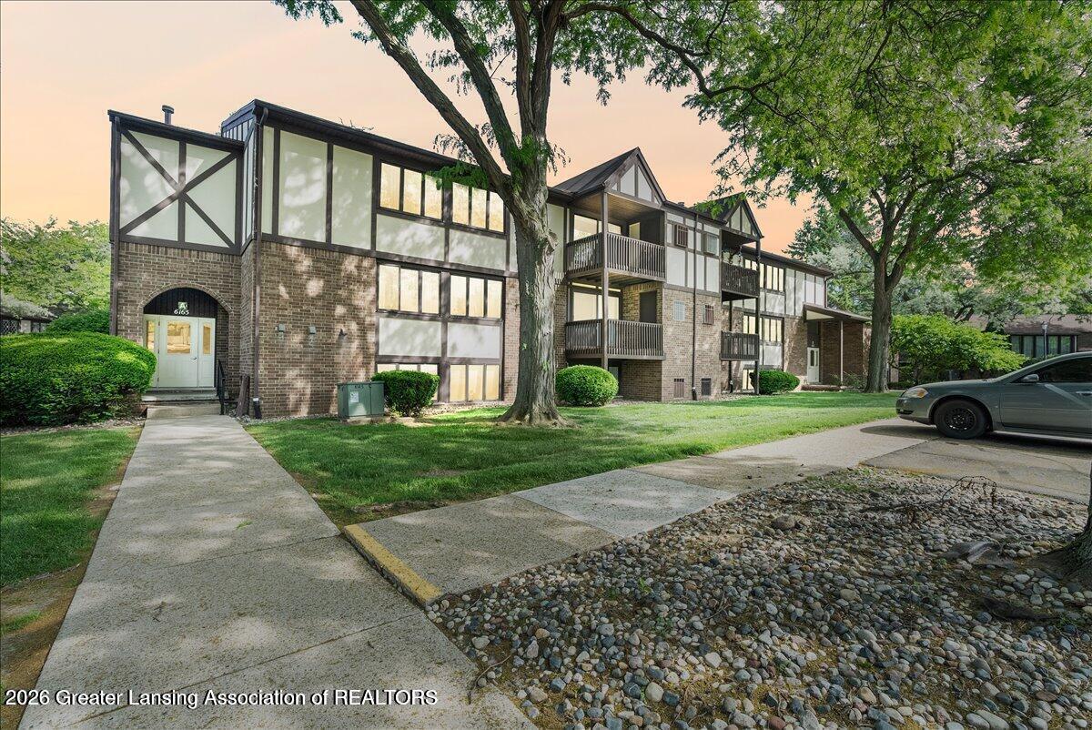6165 E Innkeepers Court 76 — photo