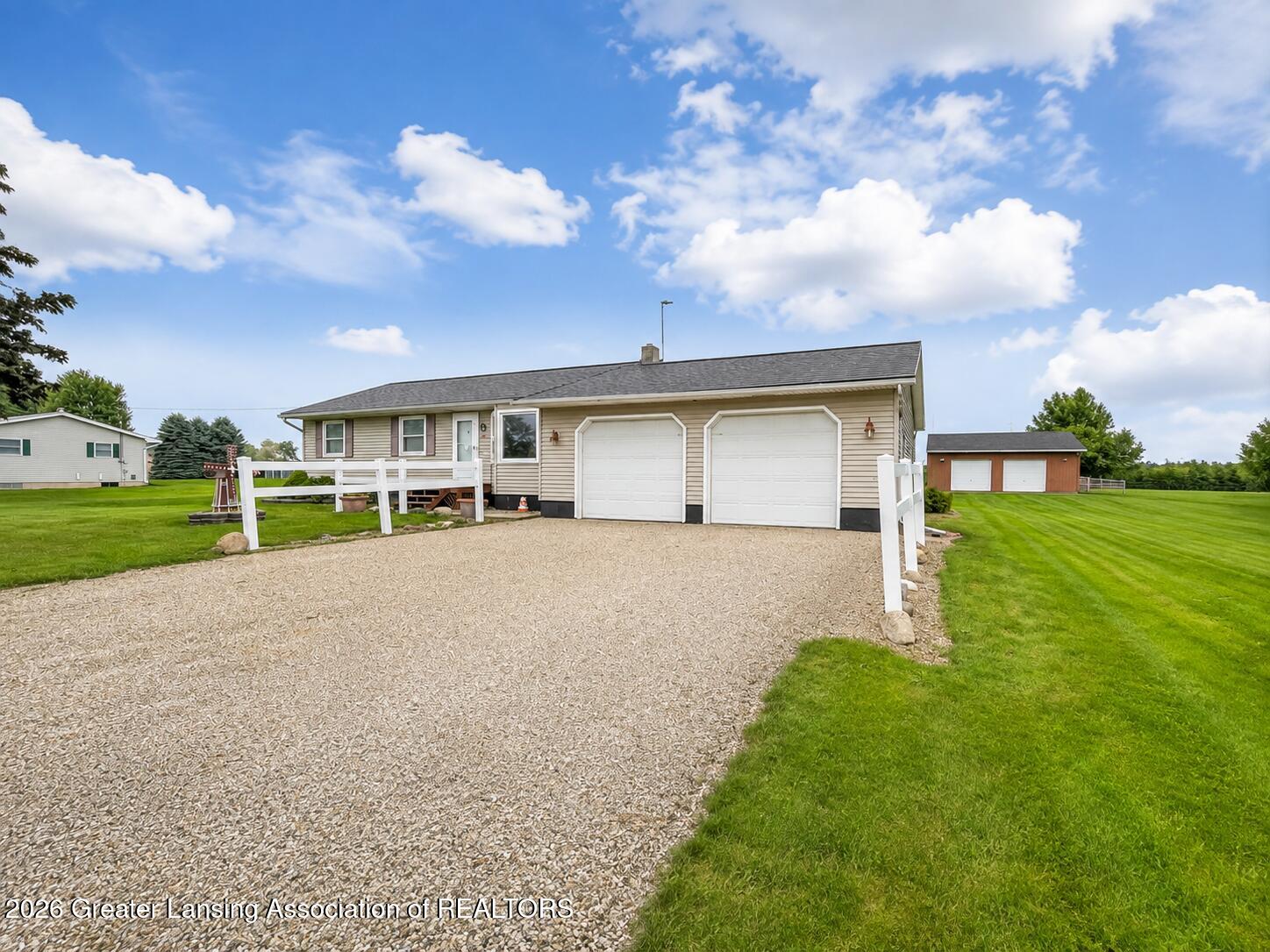 8595 W Price Road — photo