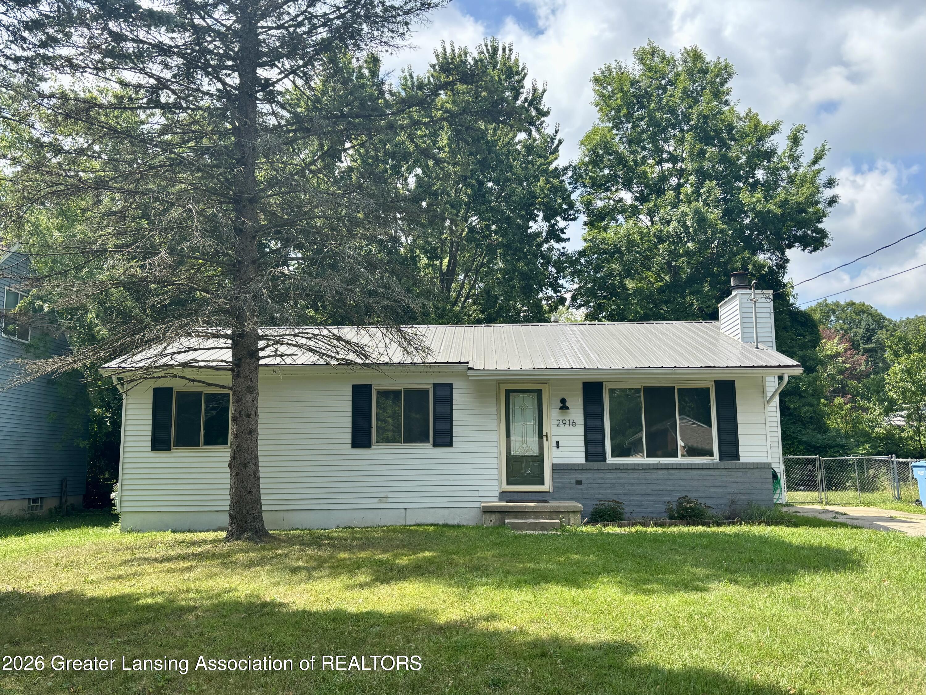 2916 Viking Street — photo