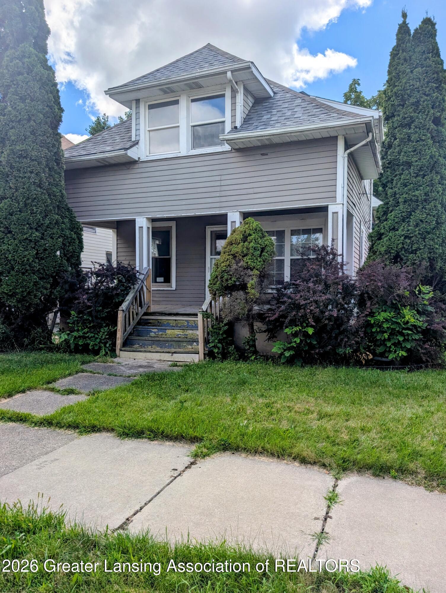 1017 W Hillsdale Street — photo
