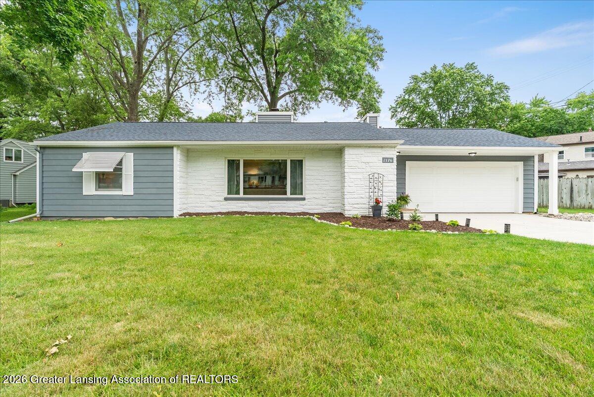 2176 Iroquois Road — photo