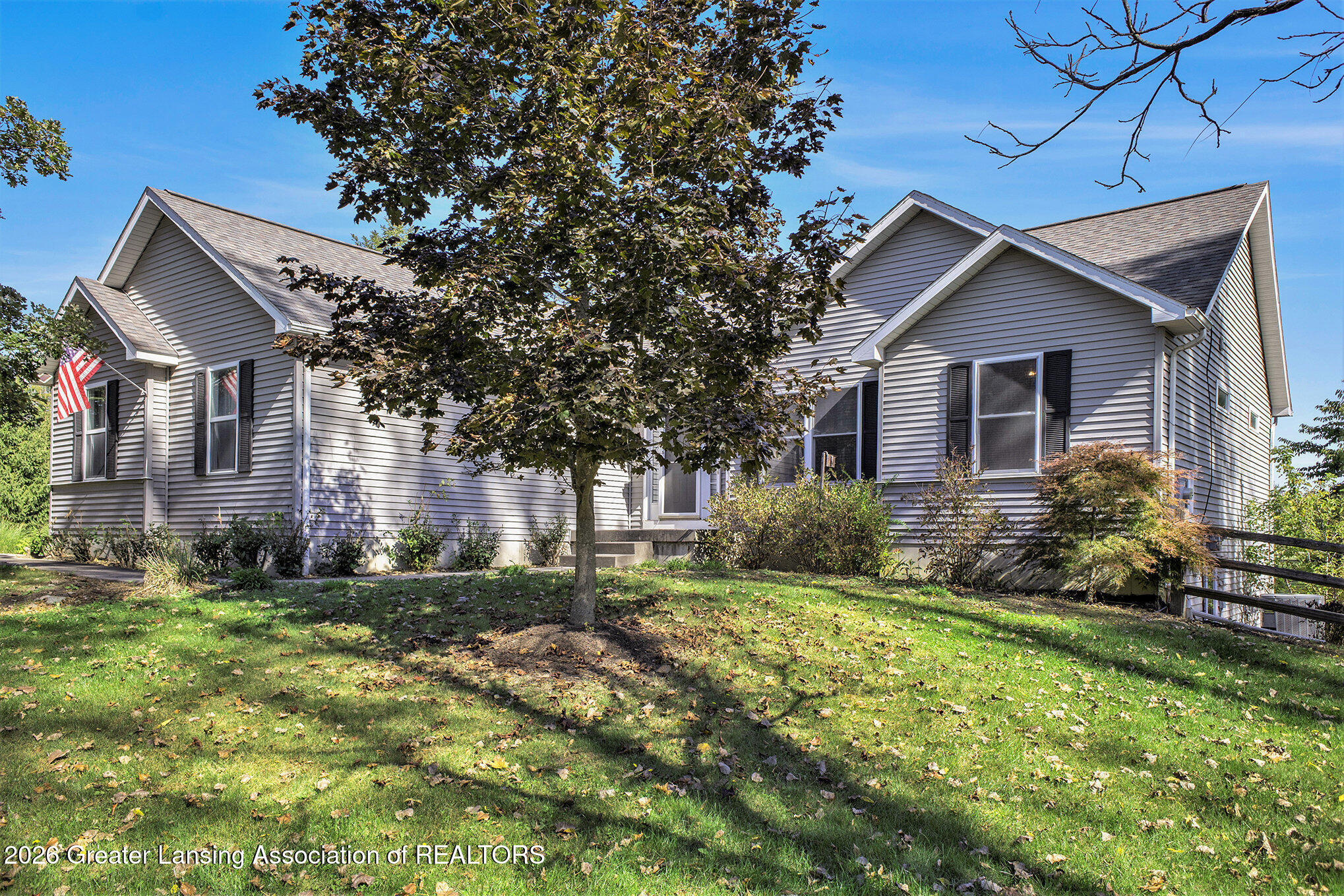 1206 N Waverly Road — photo