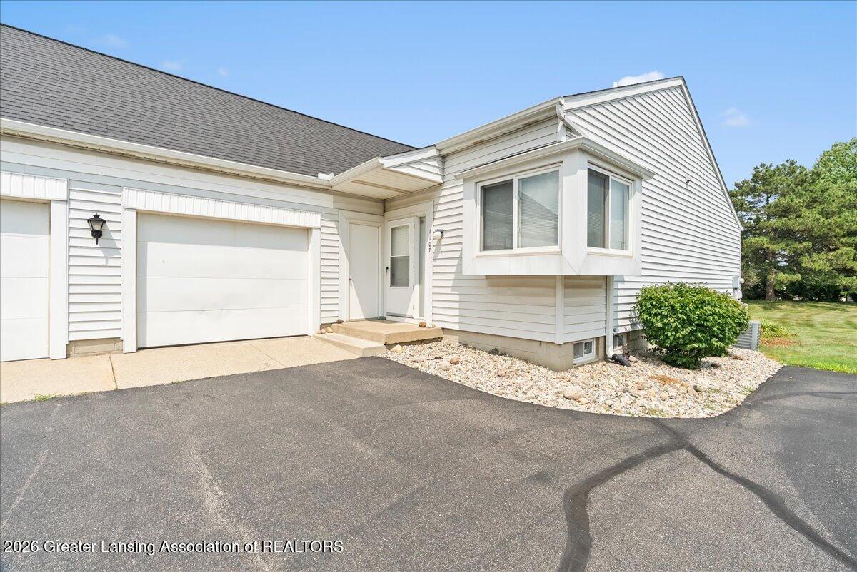 1107 Sunview Drive — photo