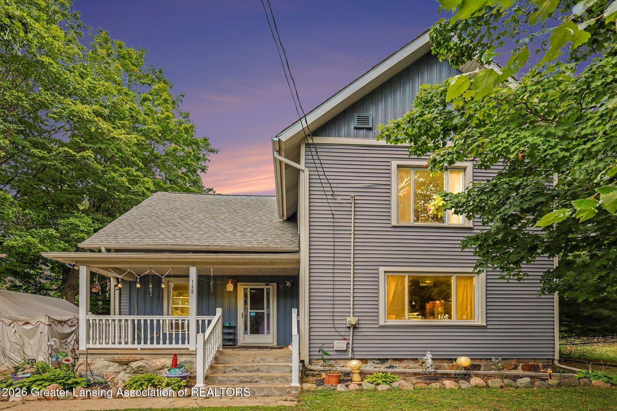 718 E Race Road — photo