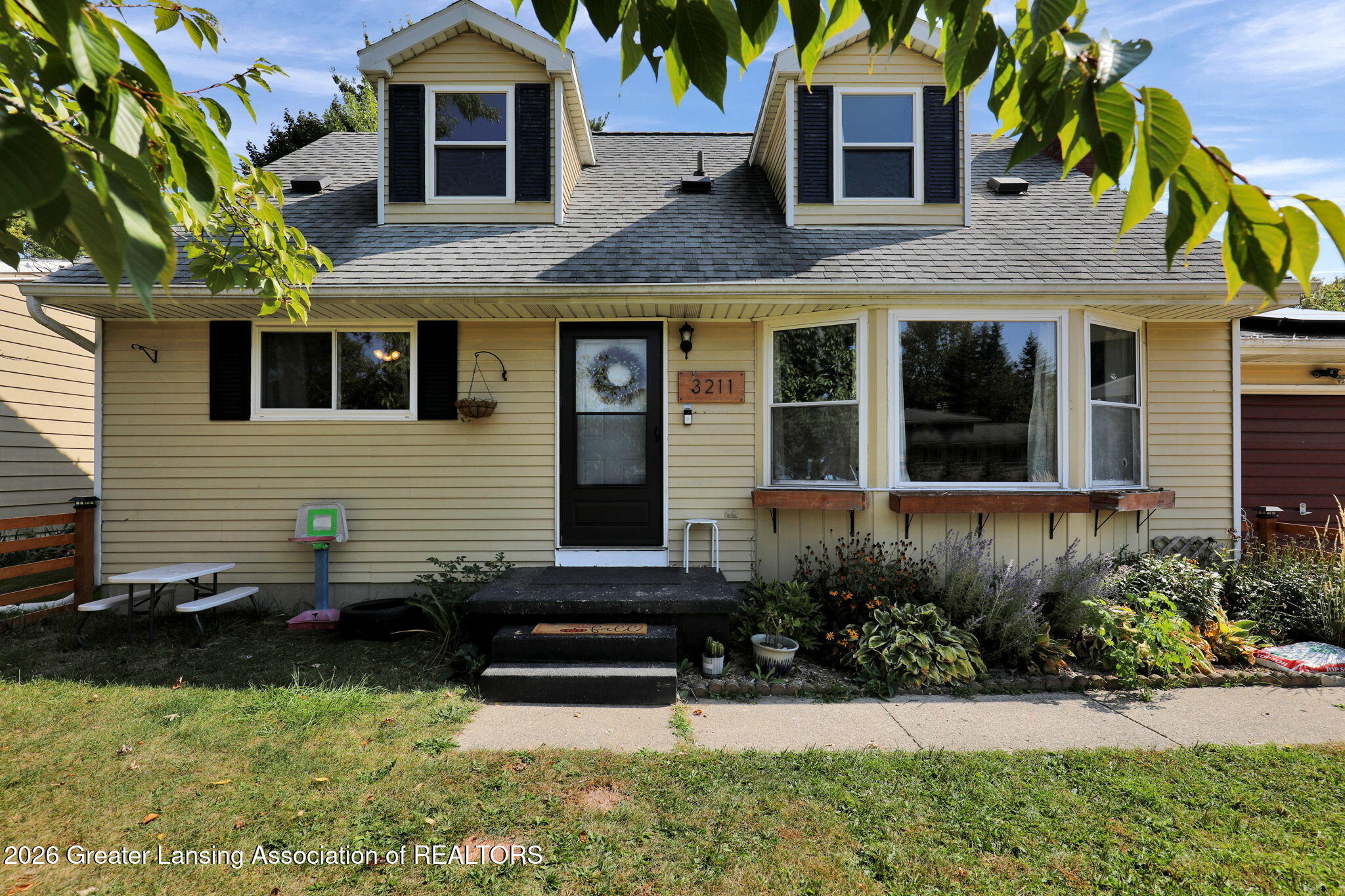 3211 Lawdor Road — photo