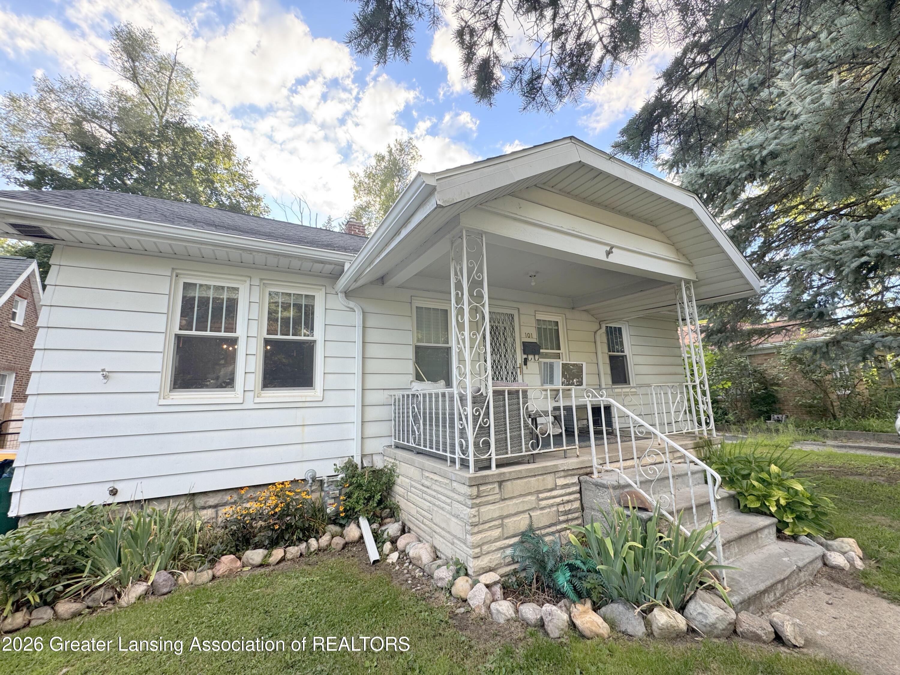 101 Maple Terrace — photo