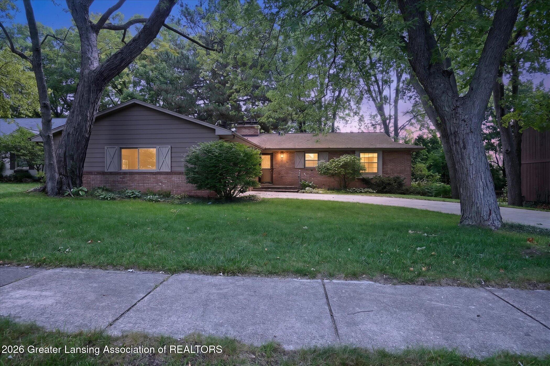 1240 Whittier Drive — photo