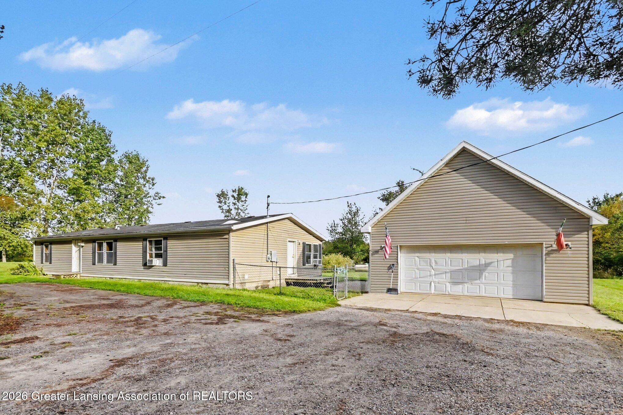 3148 Tyrrell Road — photo