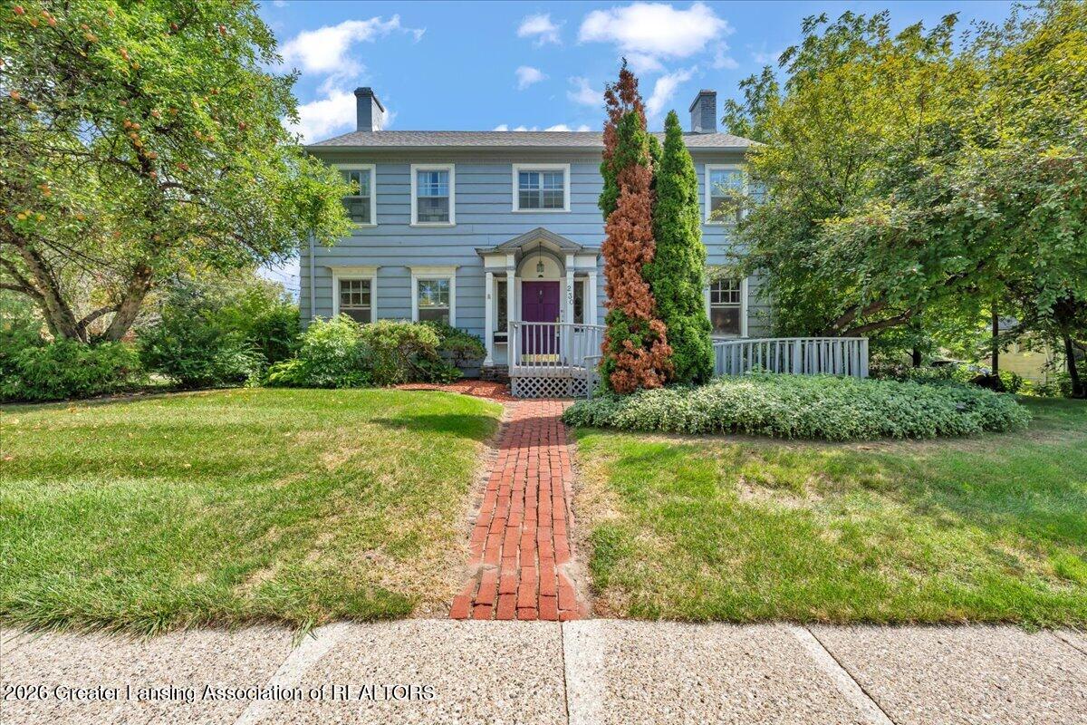 230 N Sycamore Street — photo