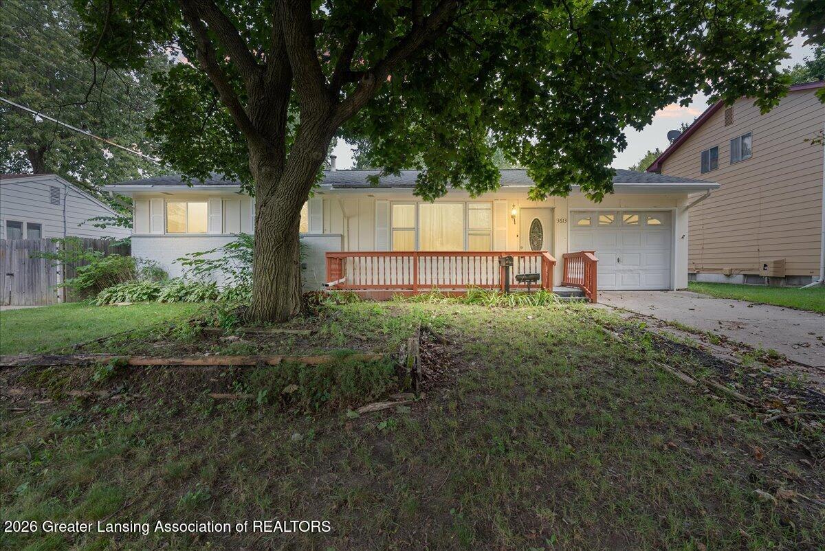 3613 Churchill Avenue — photo