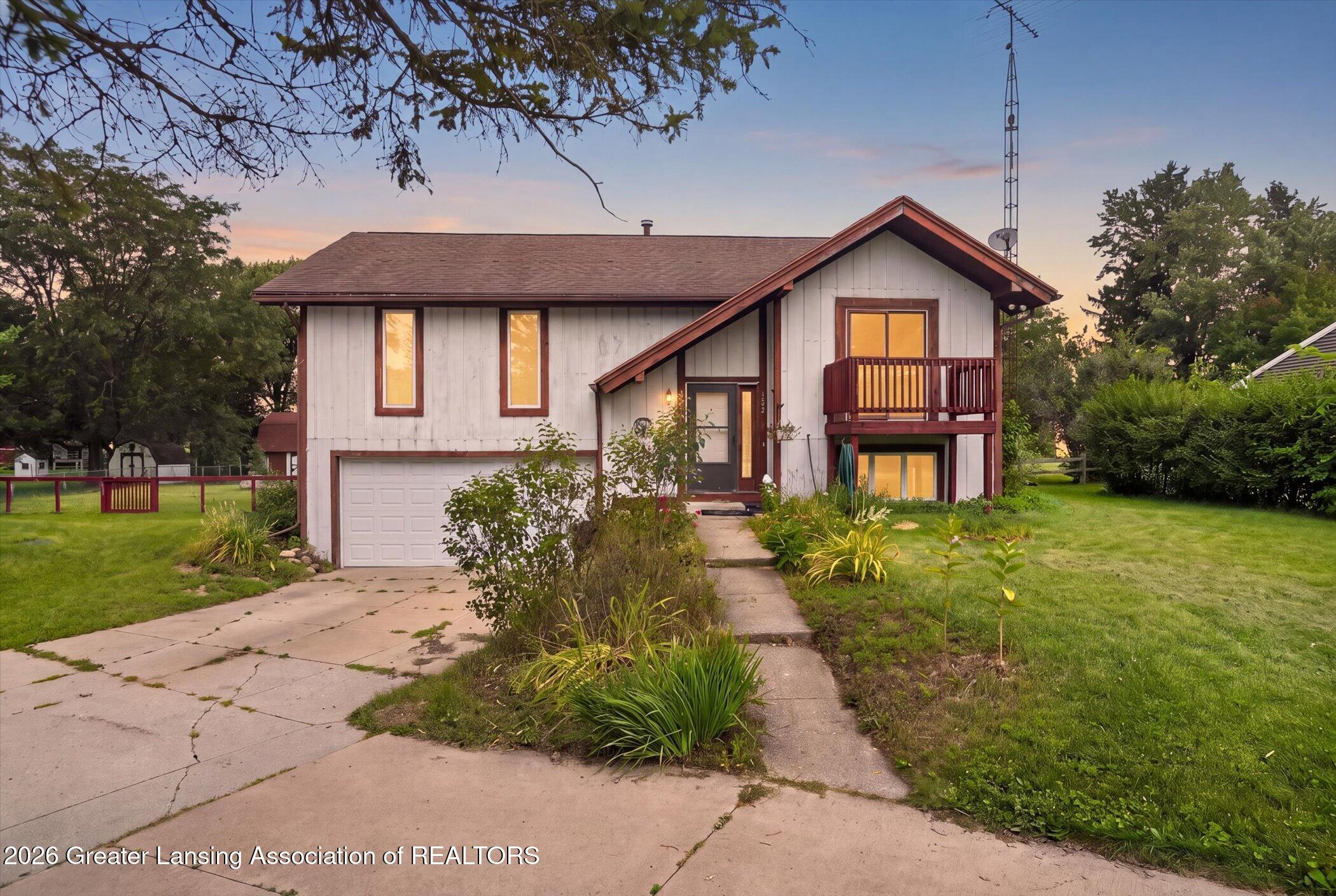 1909 Maple Shade Drive — photo