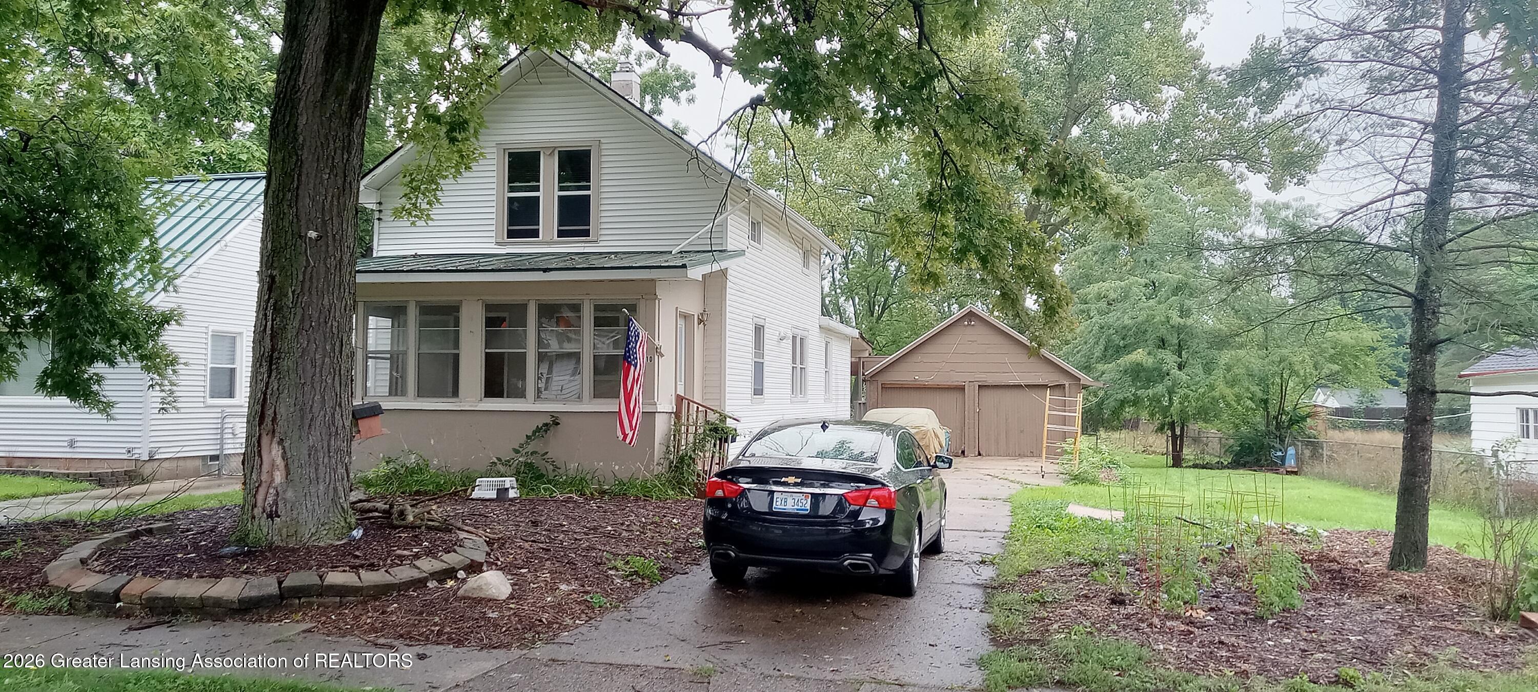 410 W Berry Avenue — photo