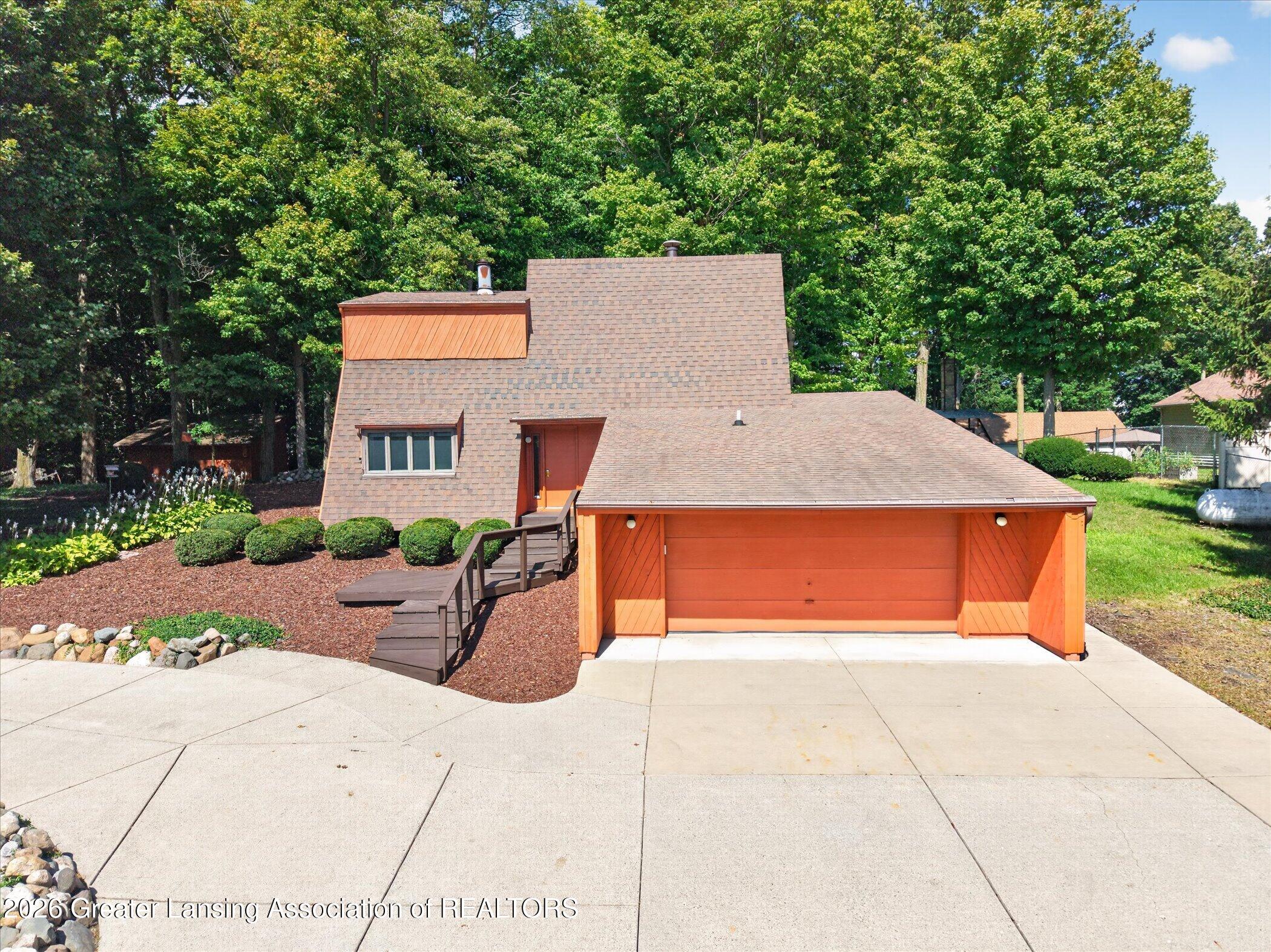 3334 W Howell Road — photo