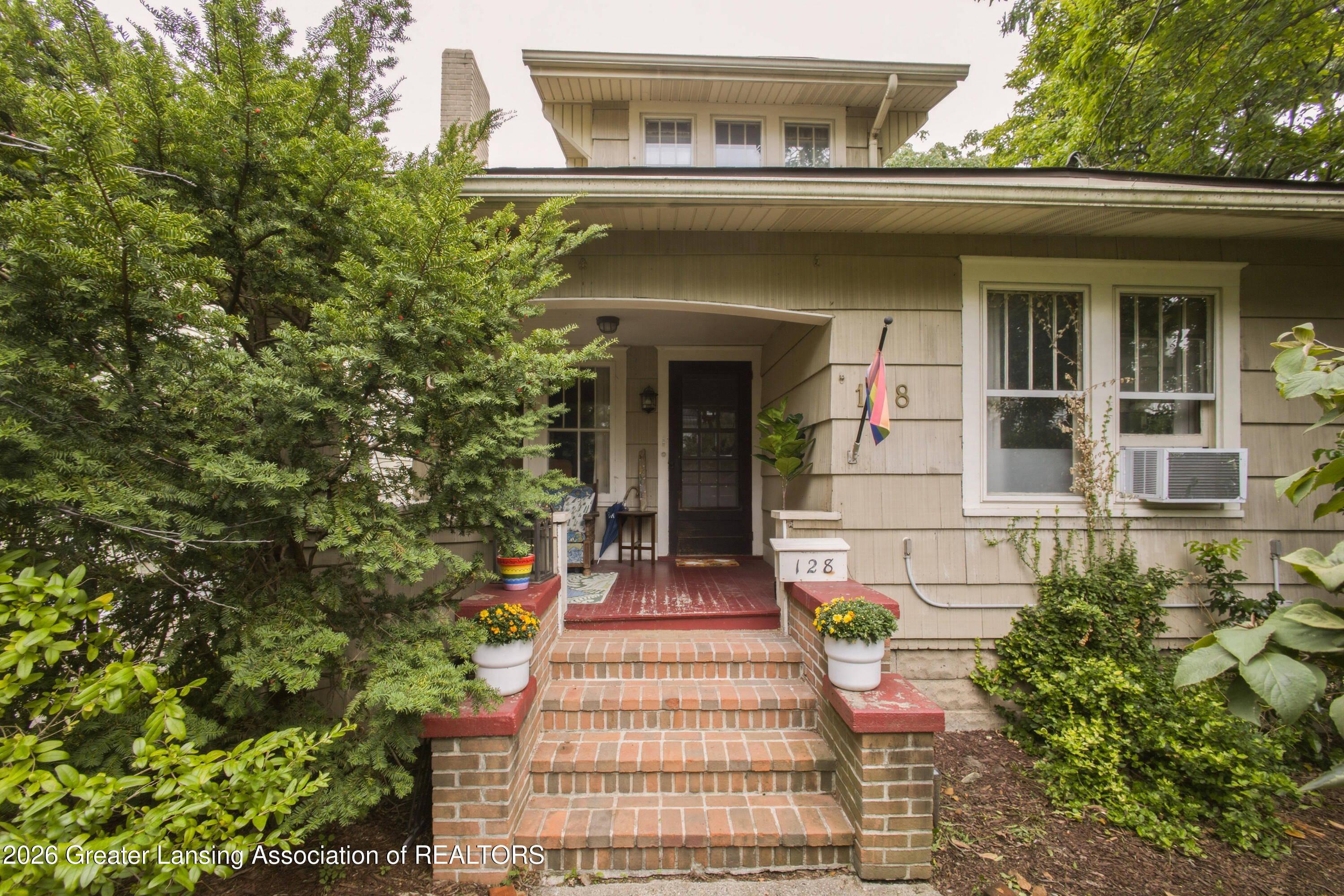 128 N Magnolia Avenue — photo